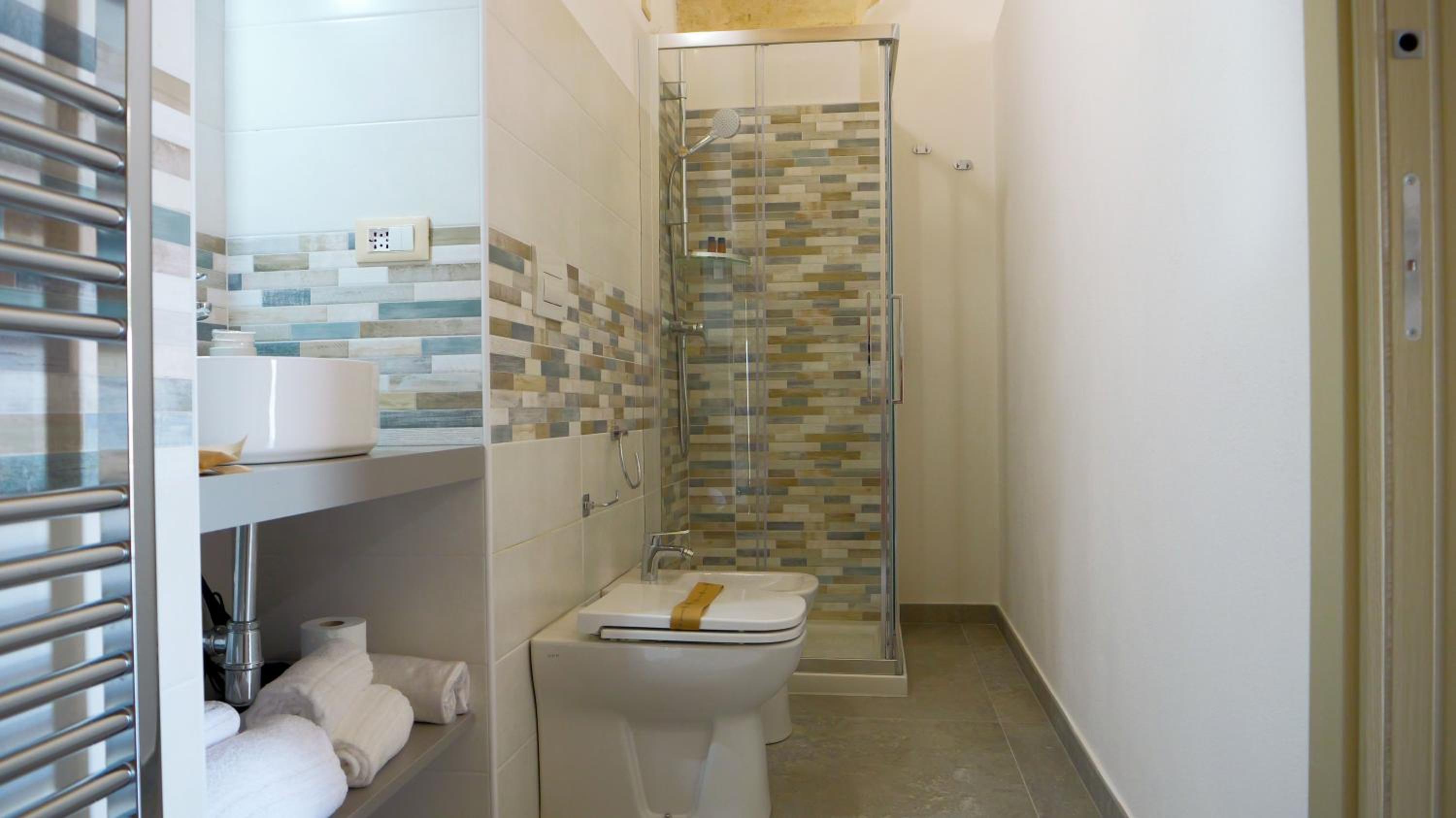 Deluxe Triple Room - Photo 32