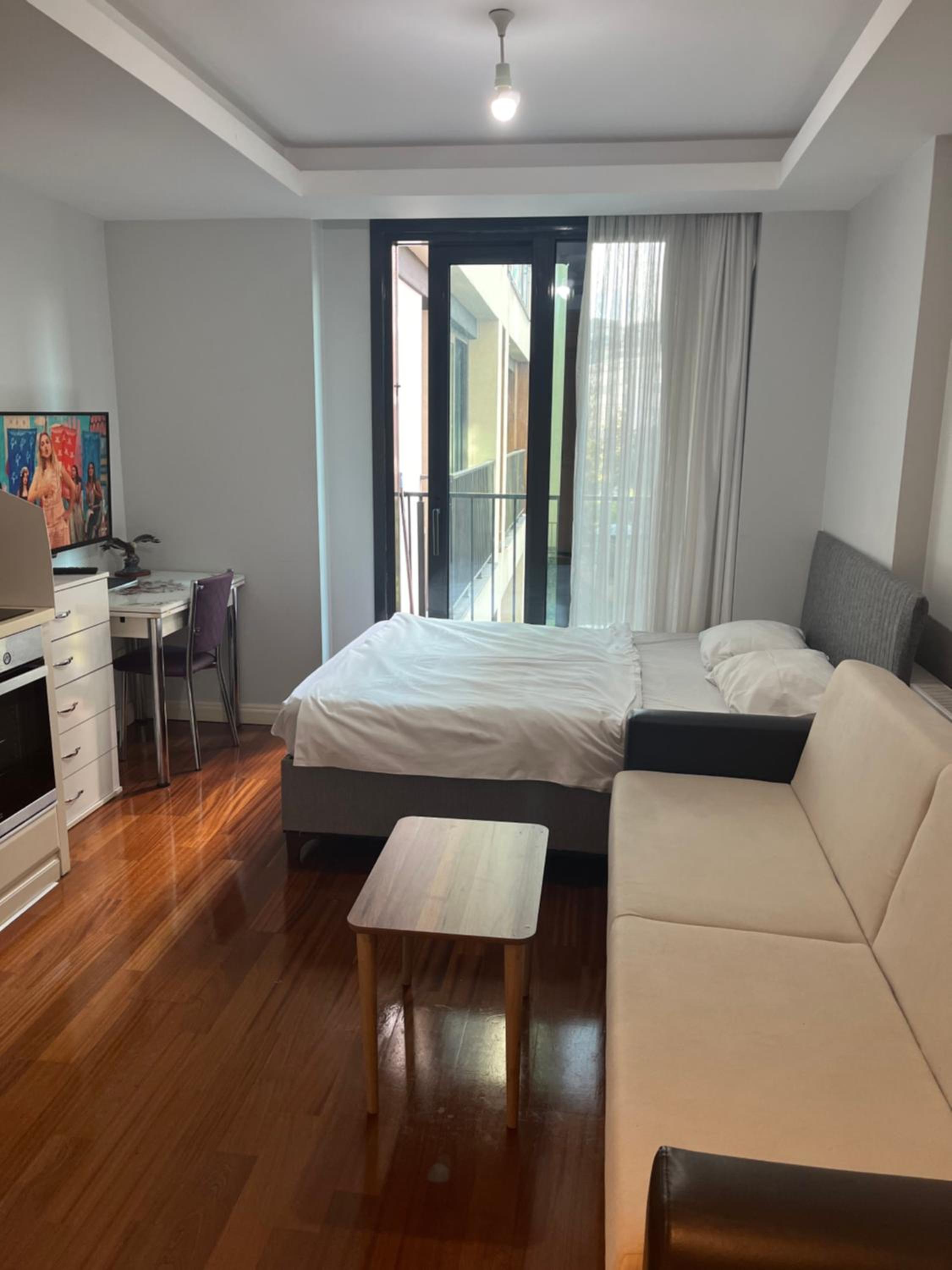 Studio Apartment photo 1