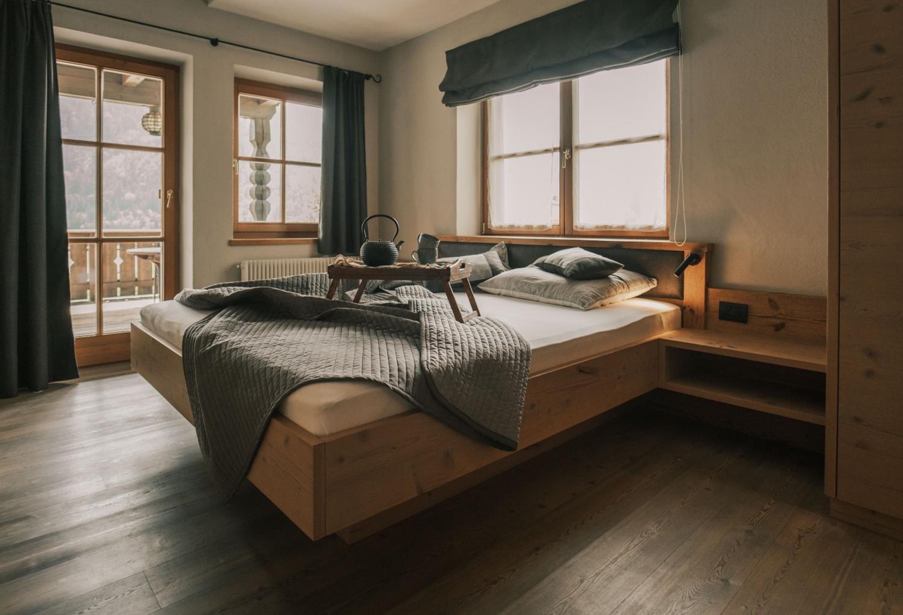Two-Bedroom Apartment with Balcony photo 1