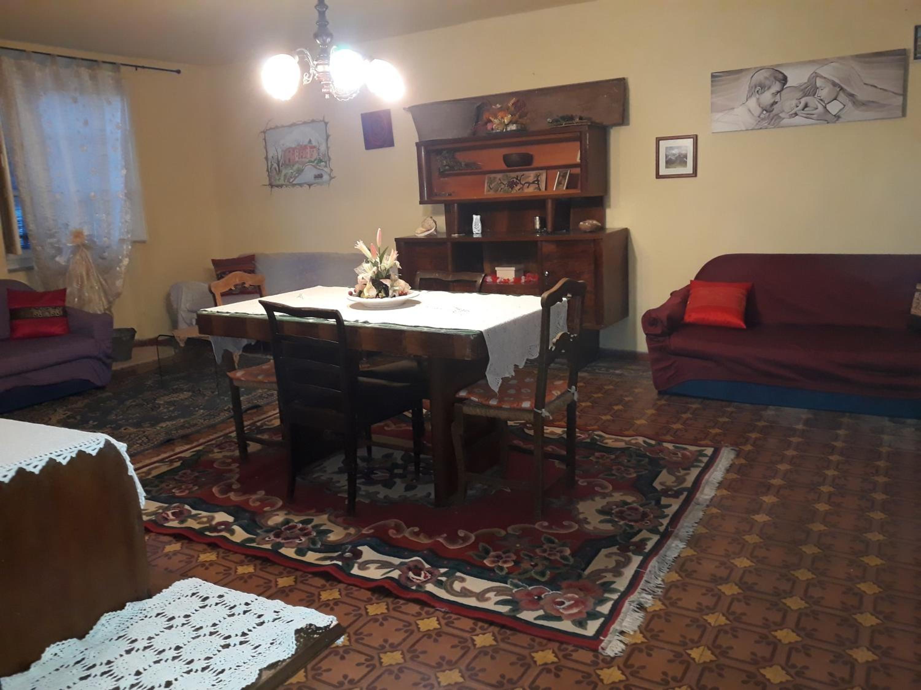 Three-Bedroom House photo 2