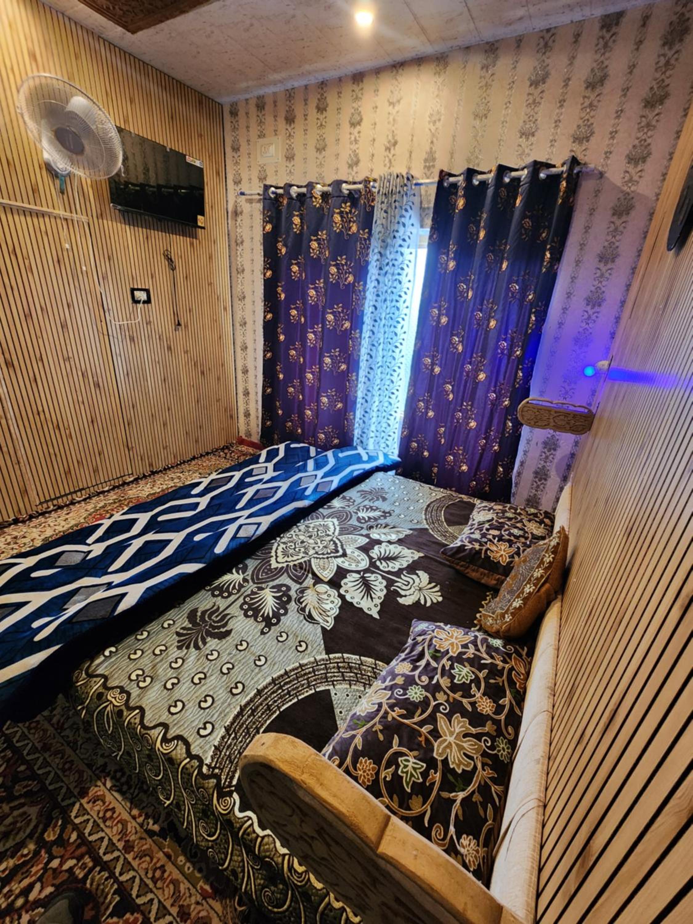 Double Or Twin Room With Private Bathroom photo 1