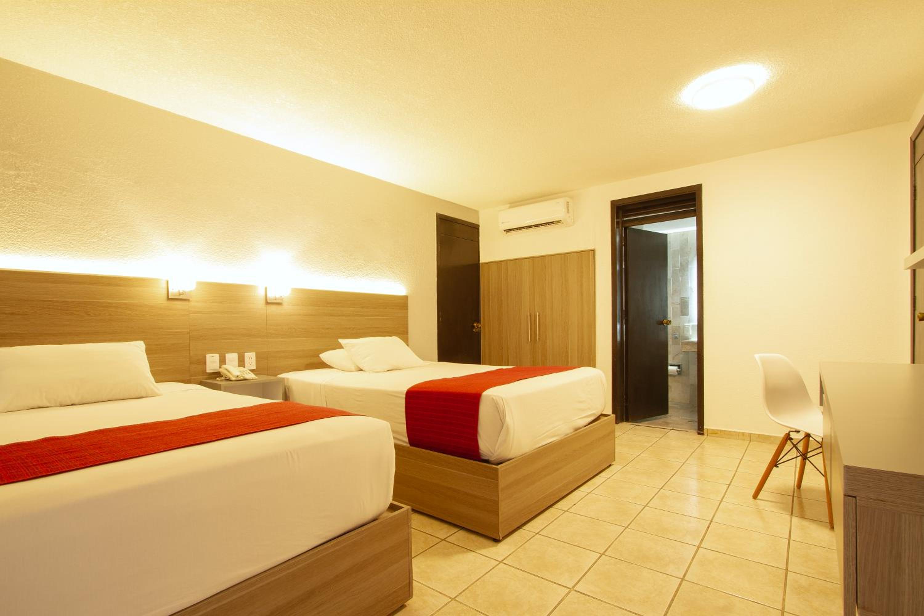 Superior Double Room With Two Double Beds