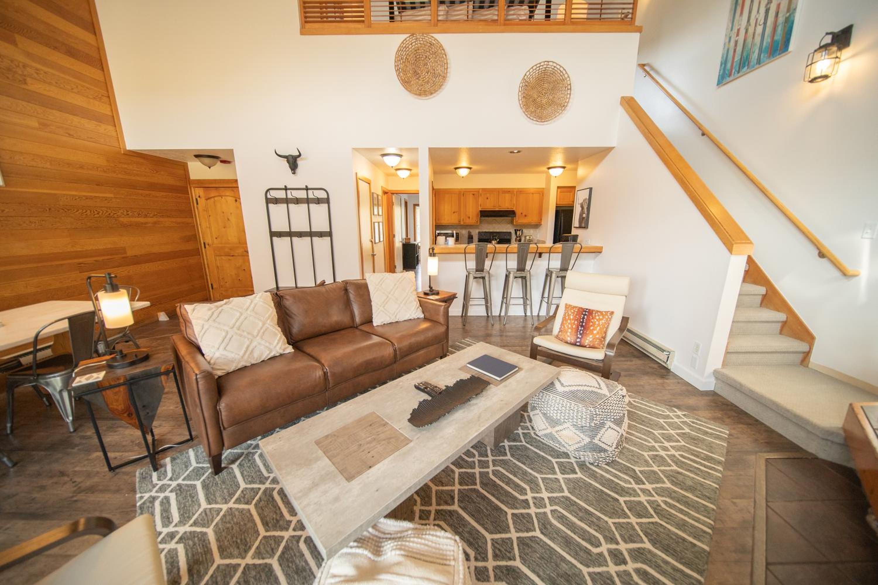 Two-Bedroom Apartment with Balcony photo 2