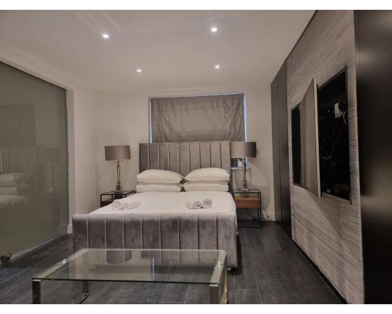 Double Room With Private Bathroom photo 1