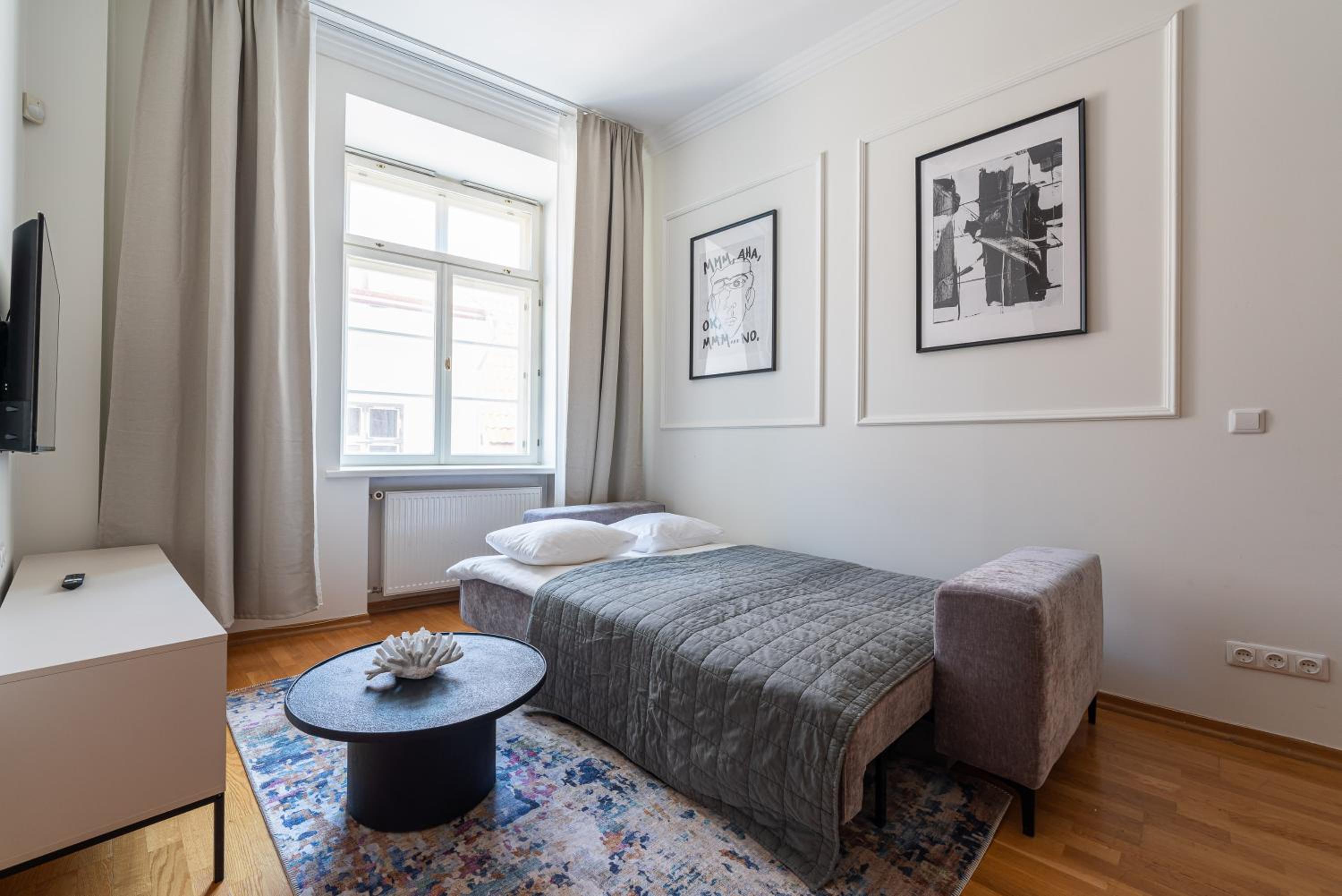 Two-Bedroom Superior Apartment - Old Town View photo 3