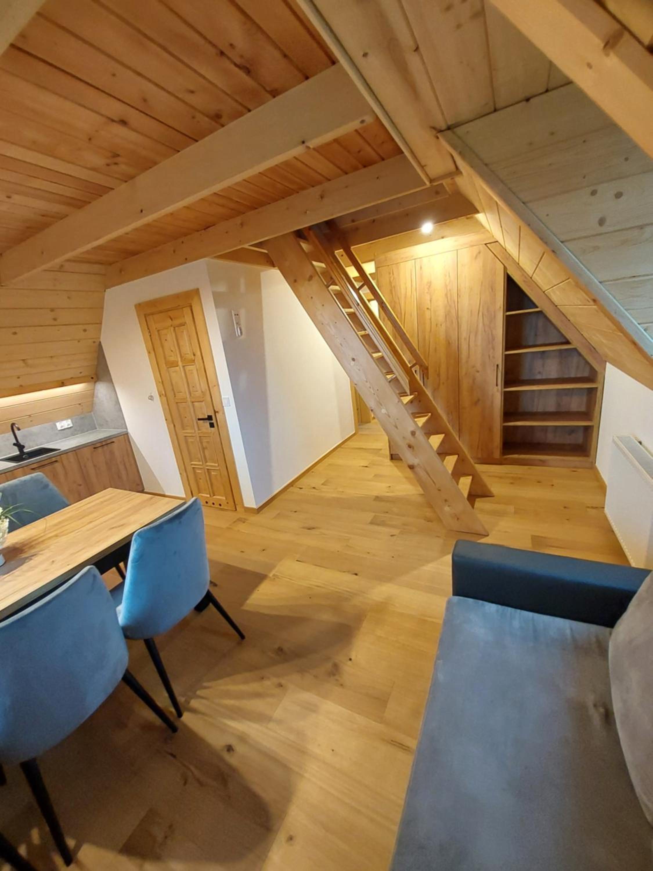 Maisonette photo 1
