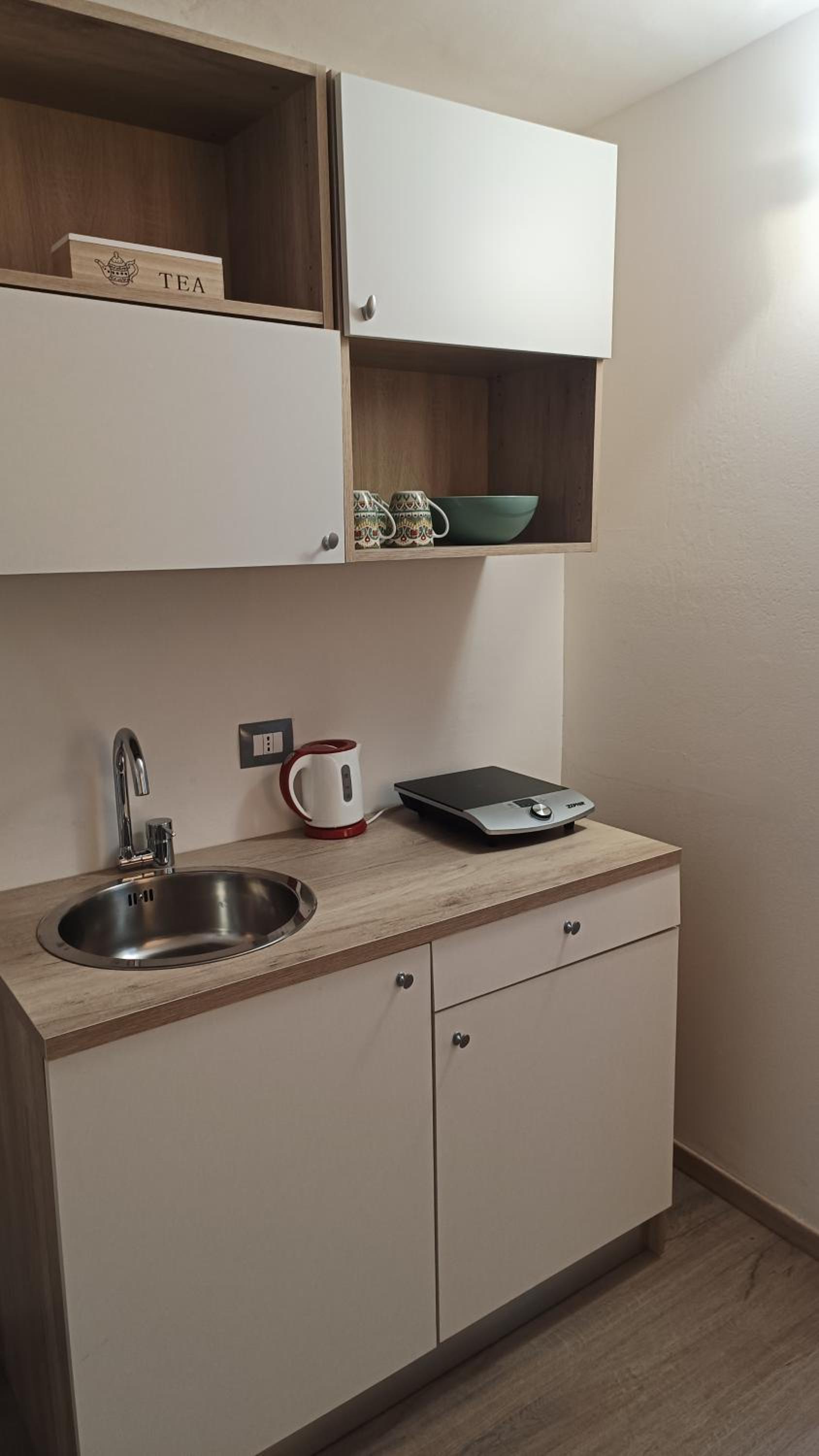 One-Bedroom Apartment photo 3