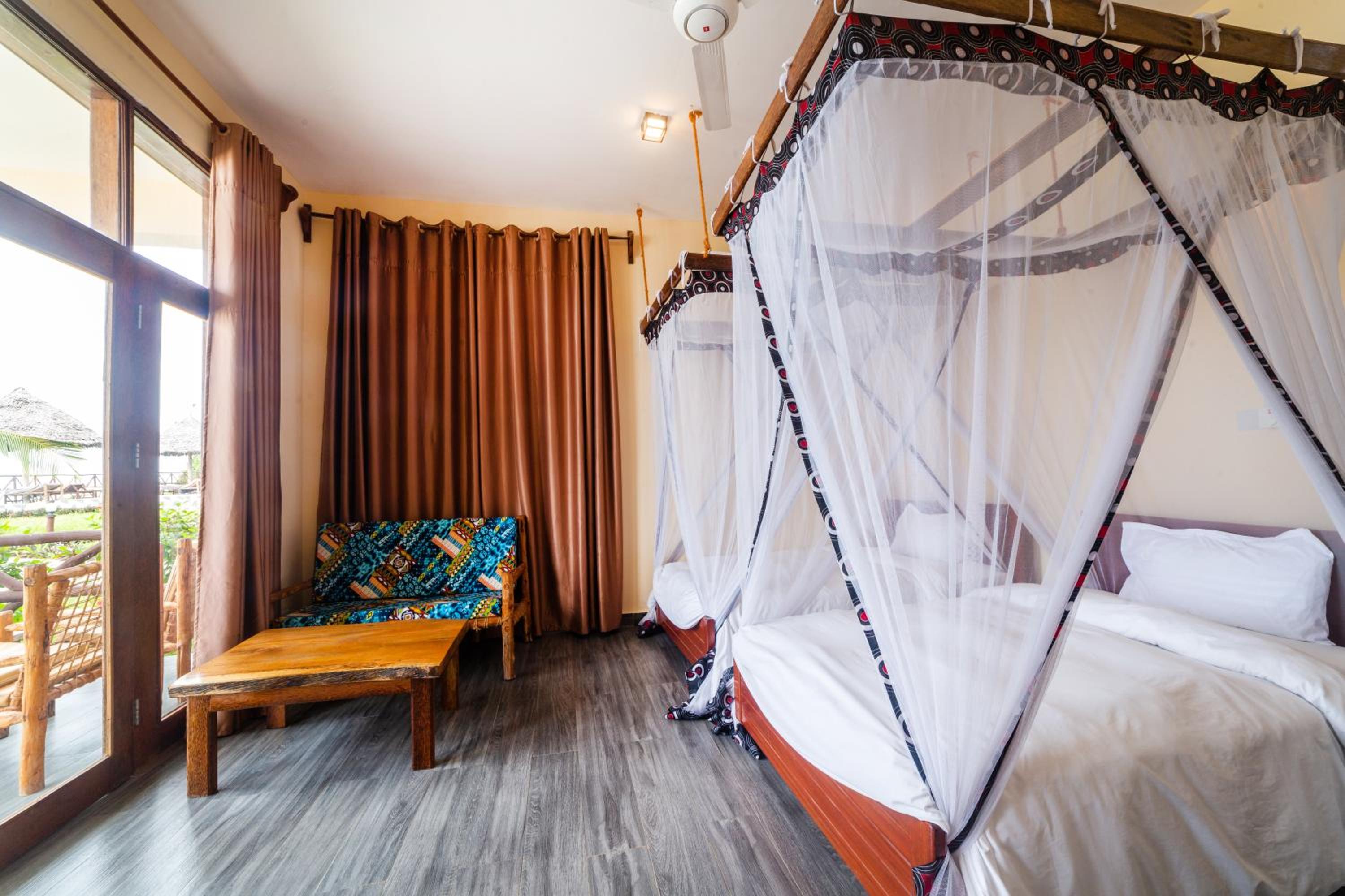 Twin Room with Sea View - Photo 5