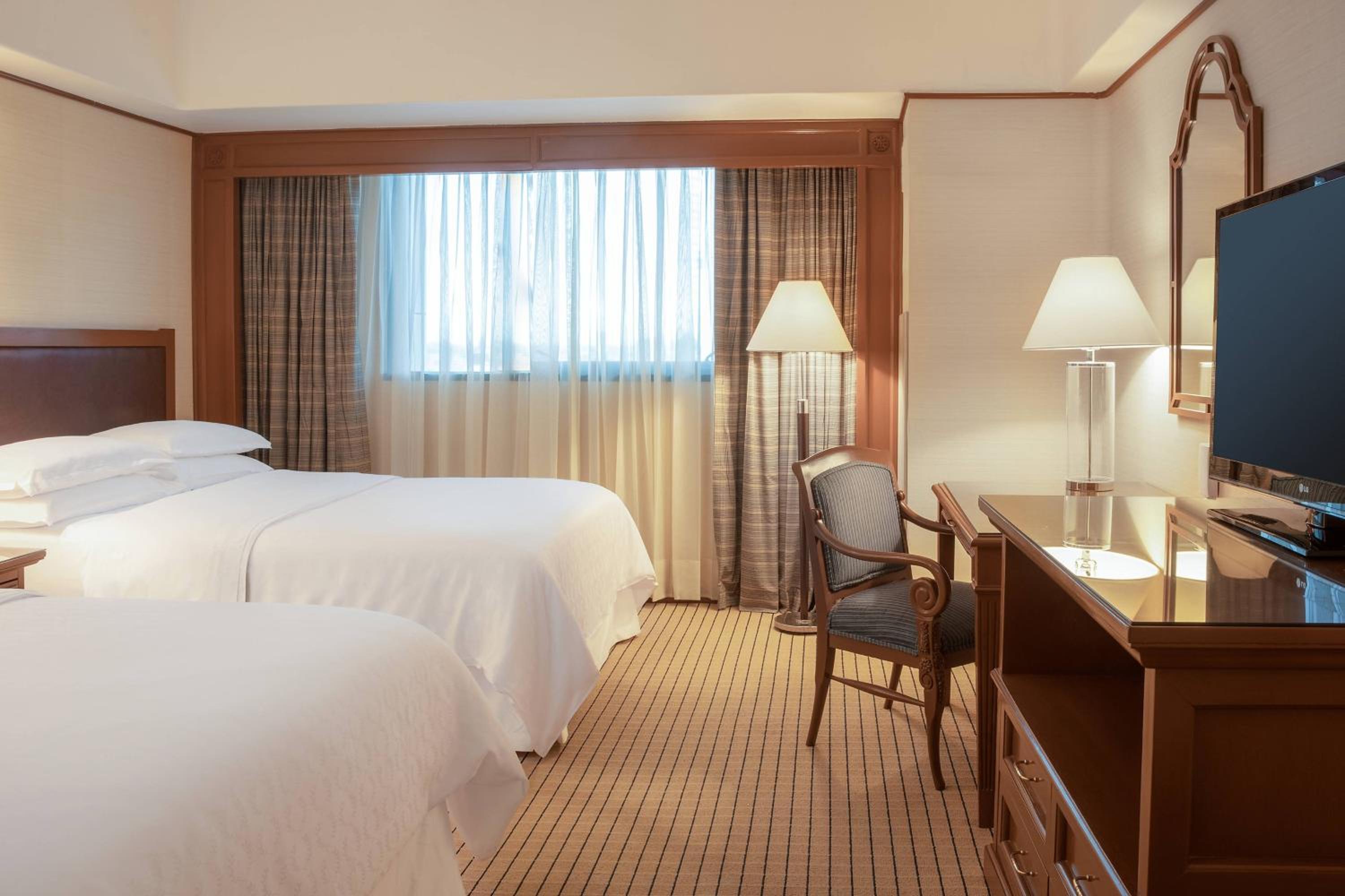 Classic, Guest room, 2 Double, Danubio Tower                 - Photo 1