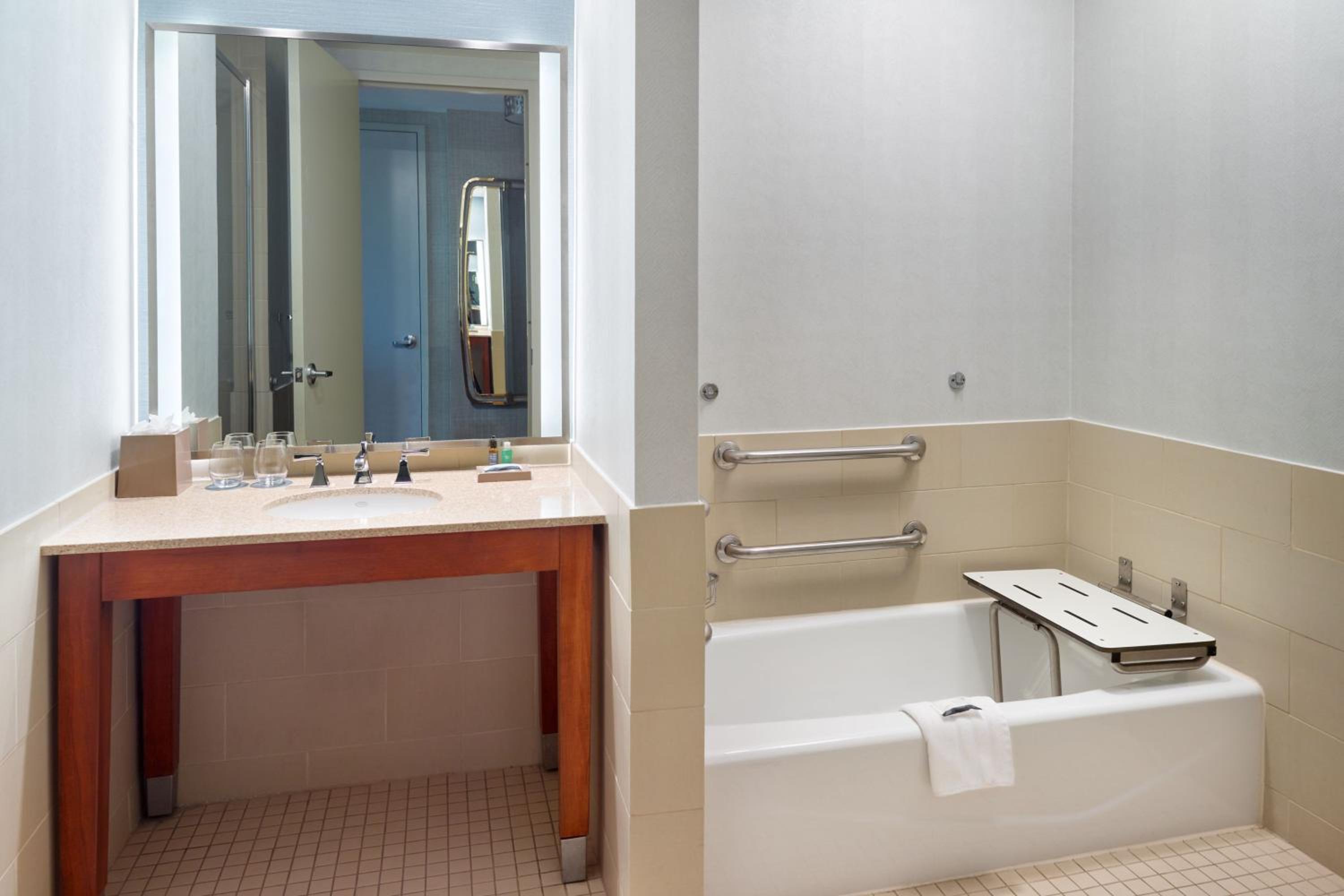 Accessible, Guest room, 2 Double - Photo 2