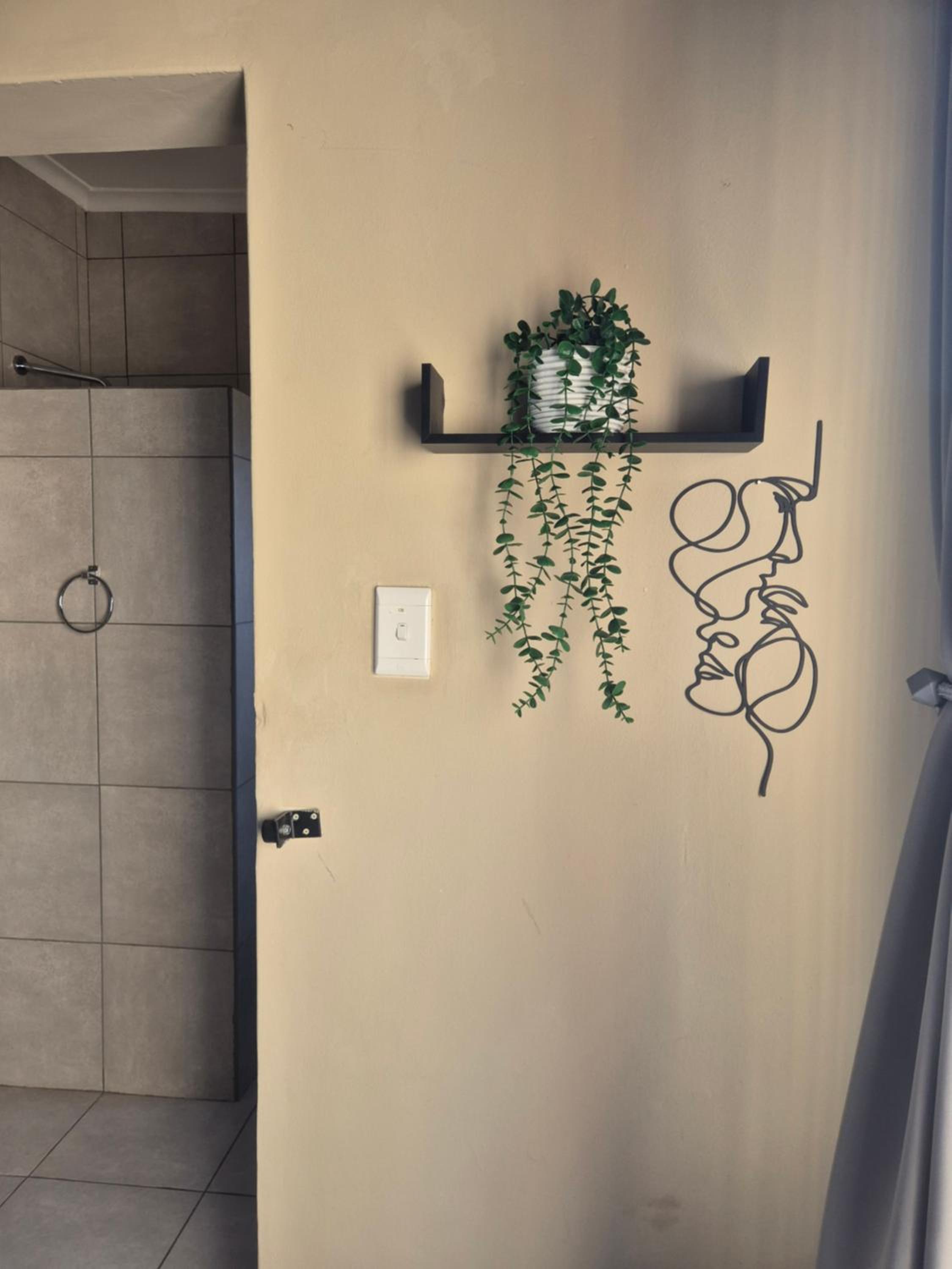 Family Room - Photo 40
