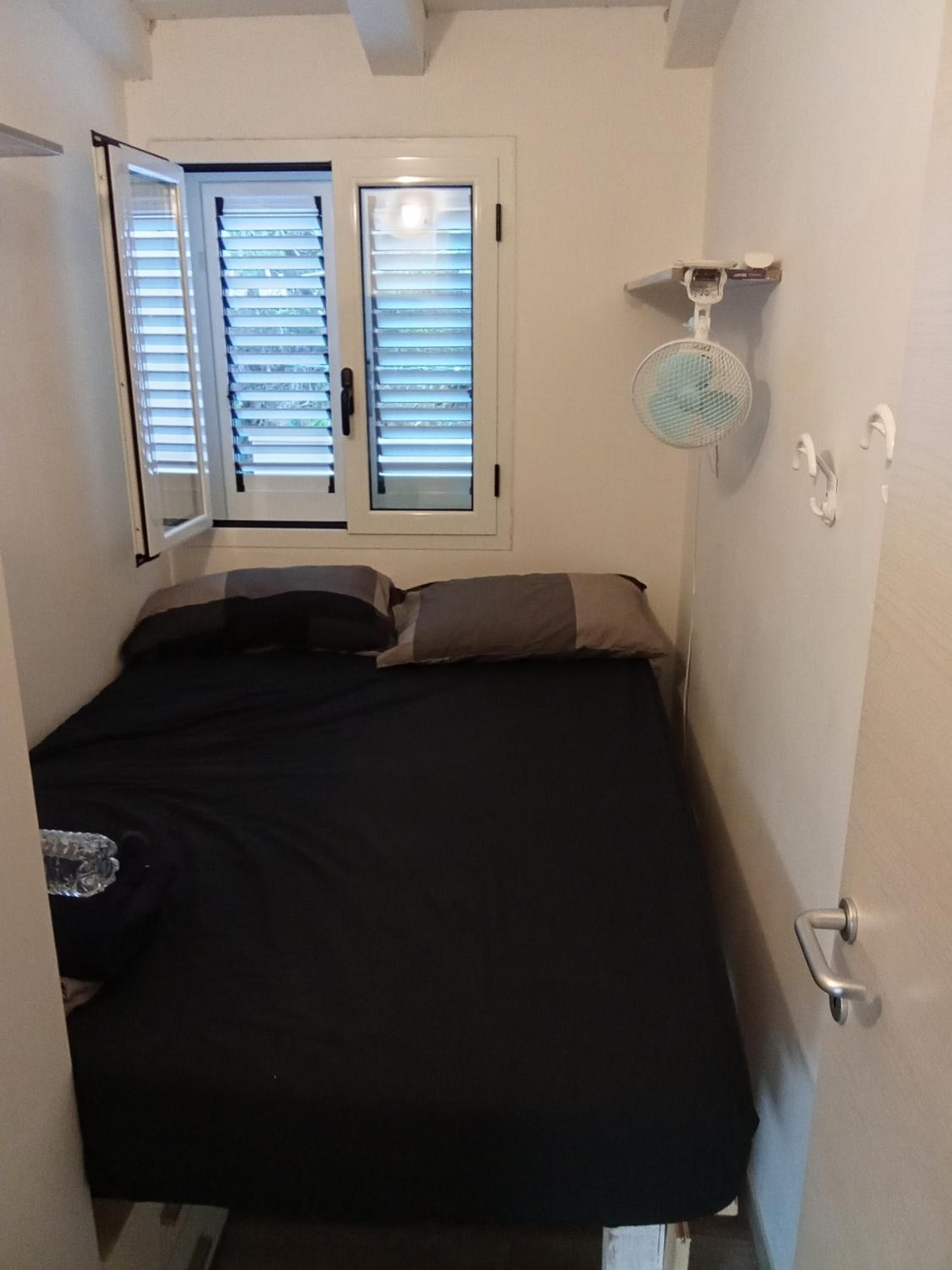 Single Room With Shared Bathroom