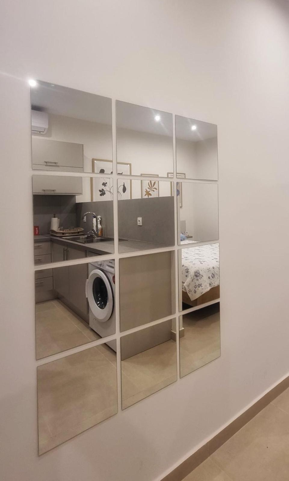 One-Bedroom Apartment photo 3