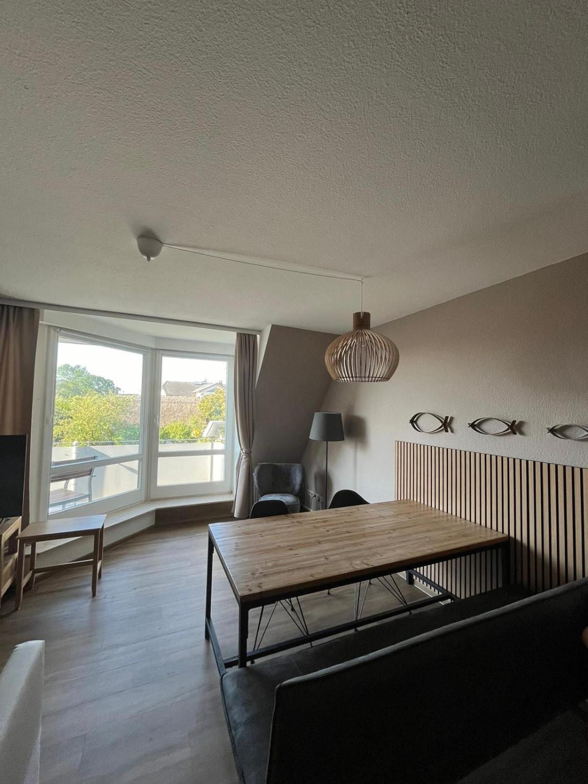 Apartment with Balcony photo 2