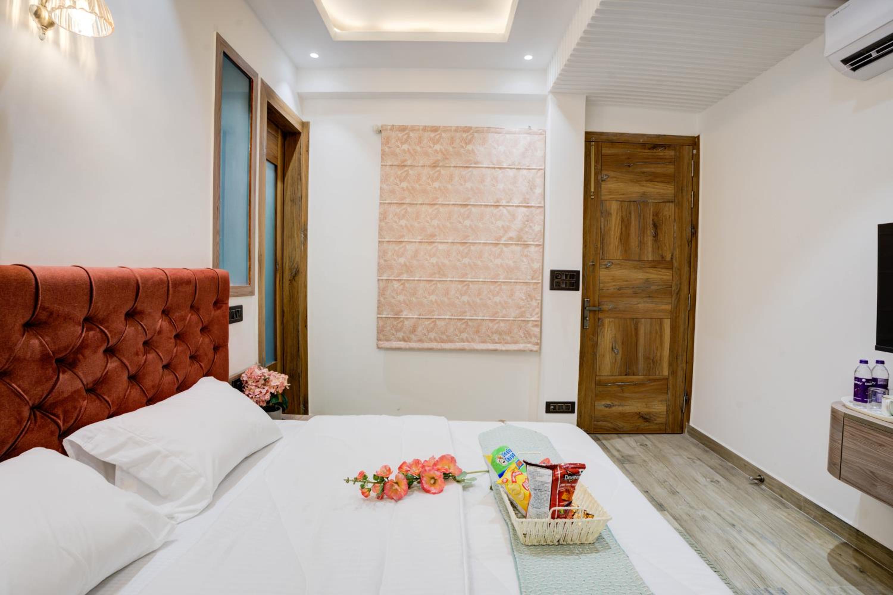 Deluxe Room - Photo 2