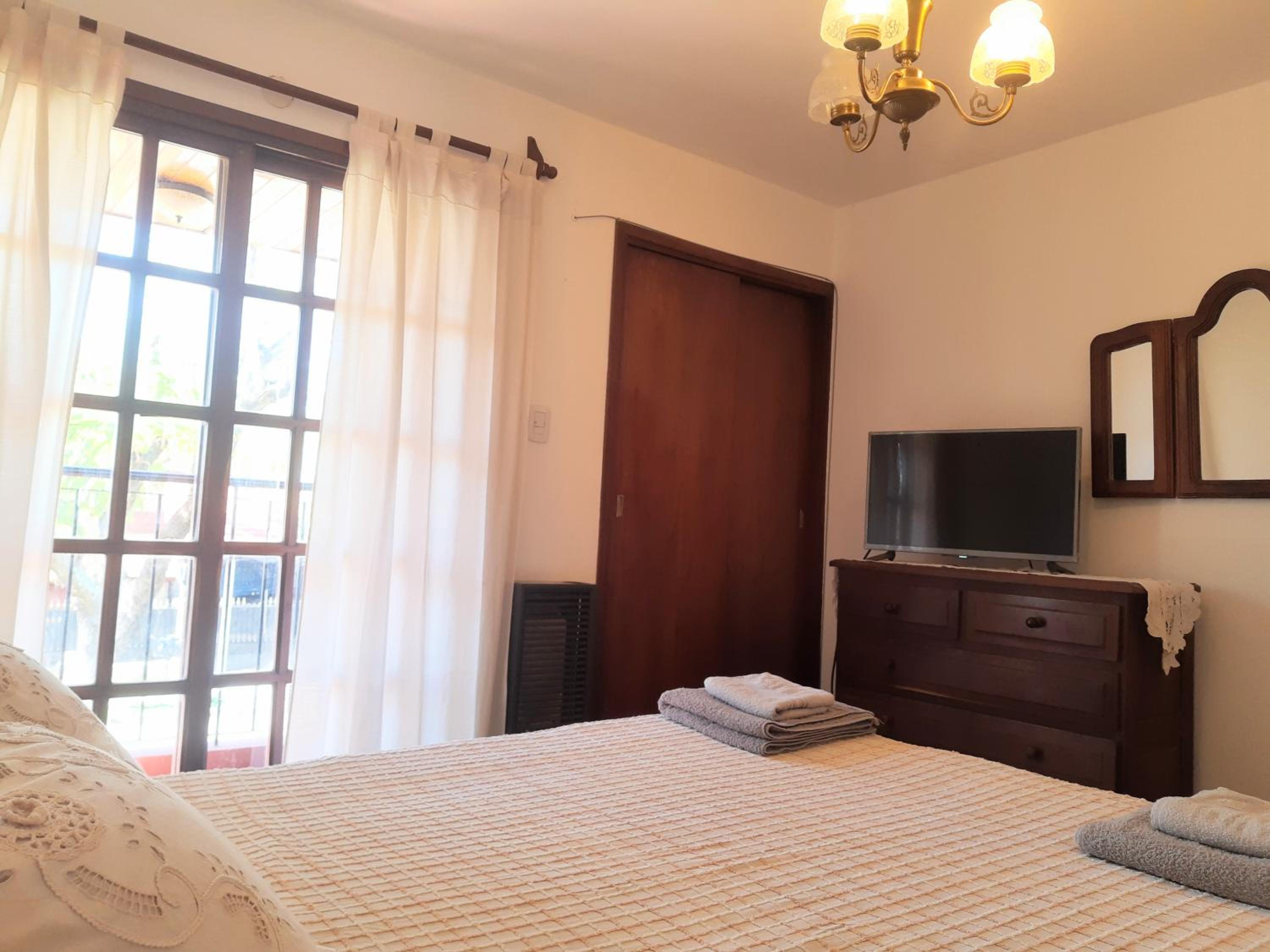 Double Room with Shared Bathroom photo 2