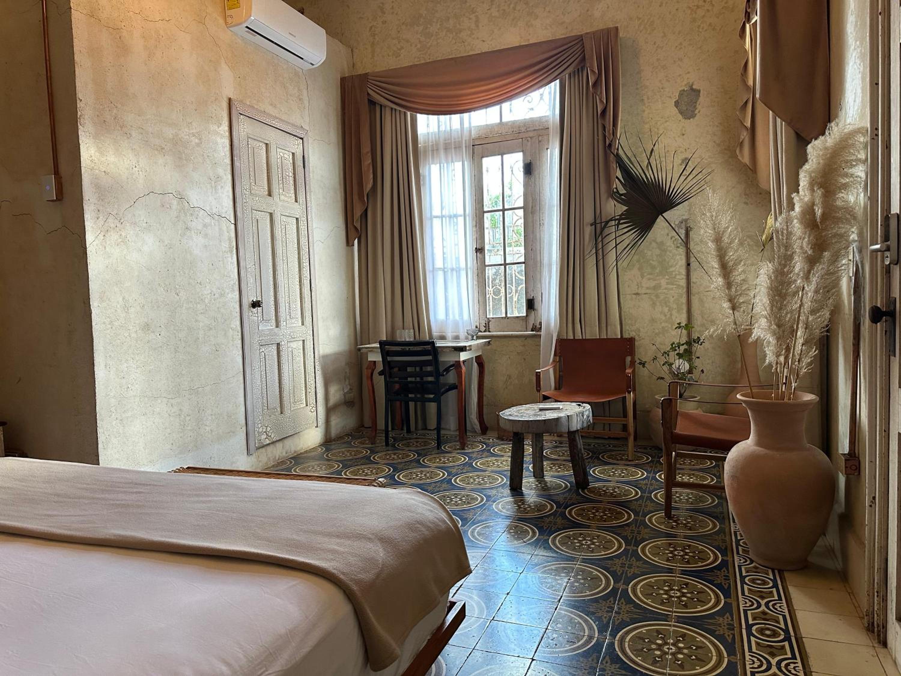 Deluxe Suite photo 3