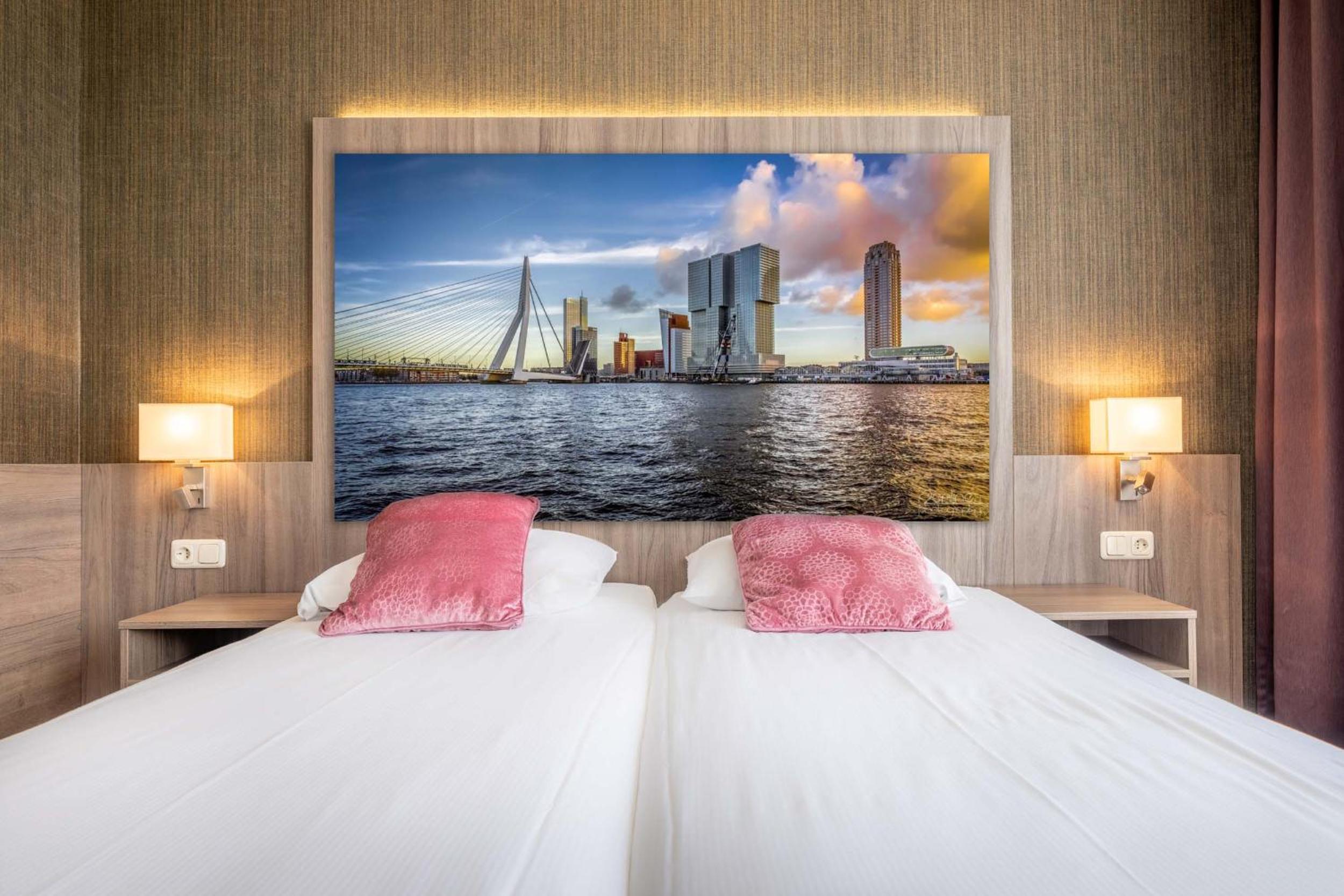 Standard Twin Room - Photo 3