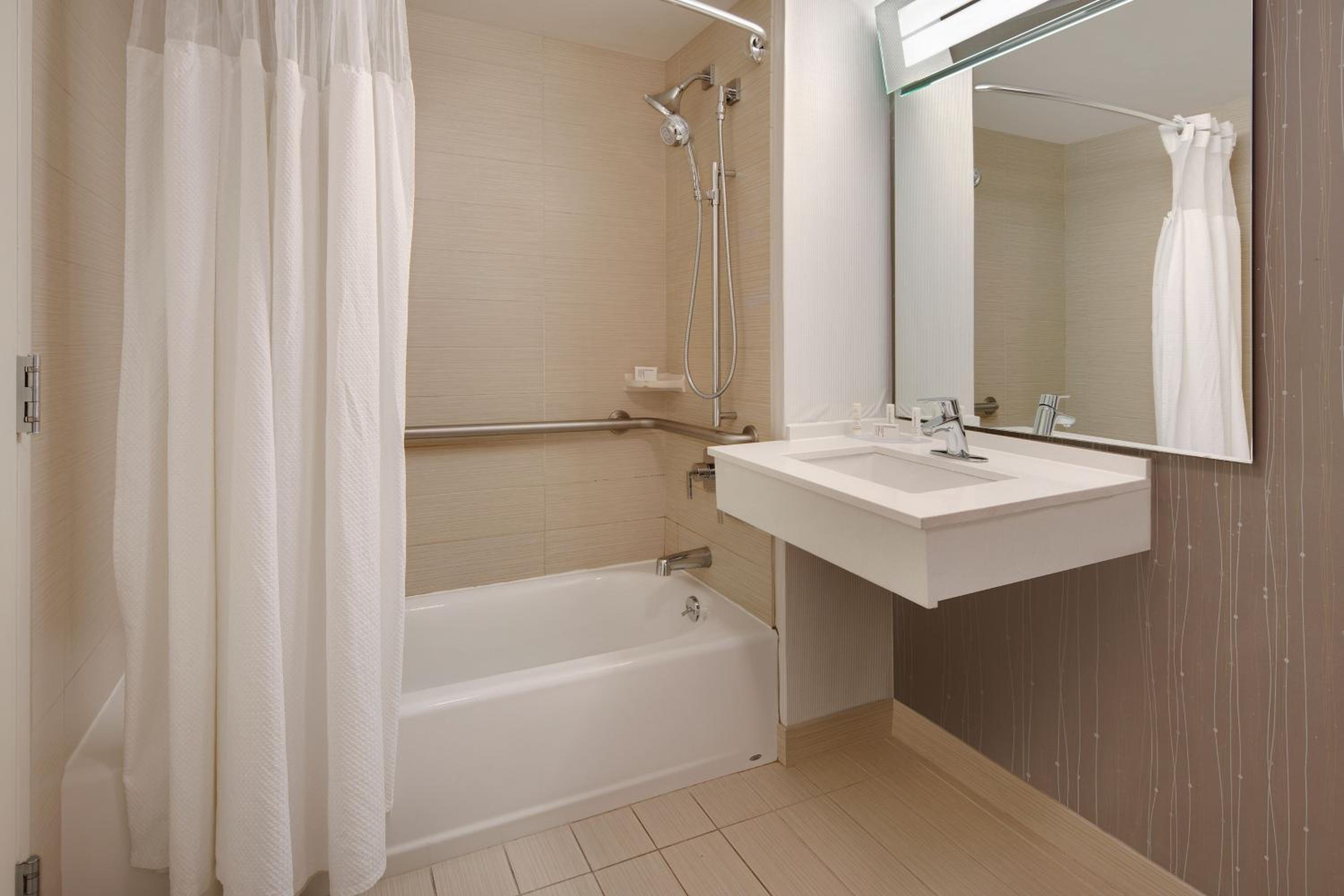 King Suite with Sofa Bed - Photo 3