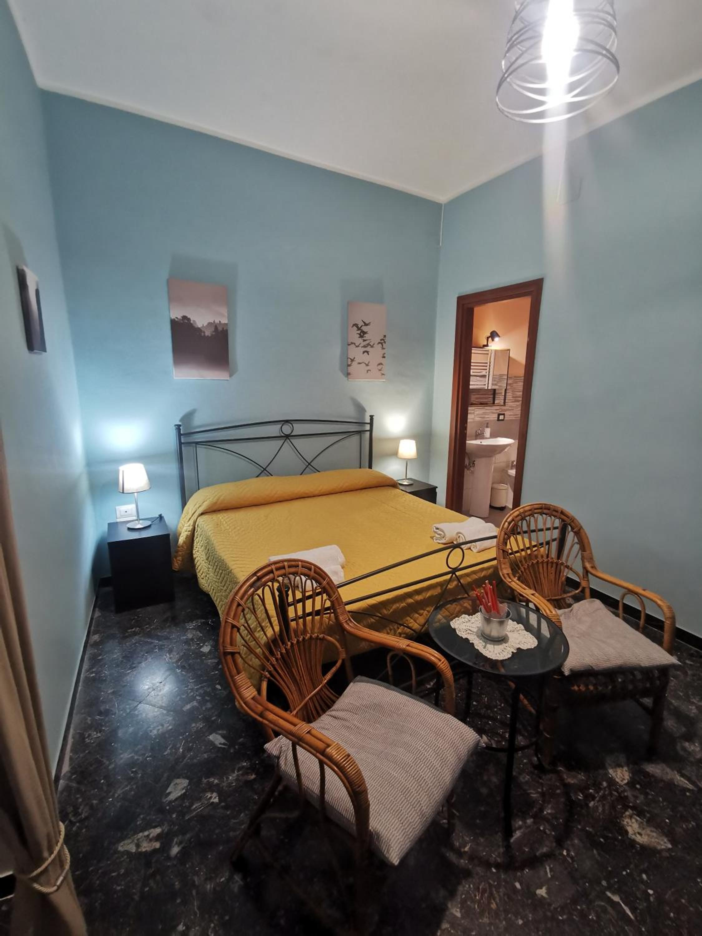 Double Room with Private Bathroom photo 1