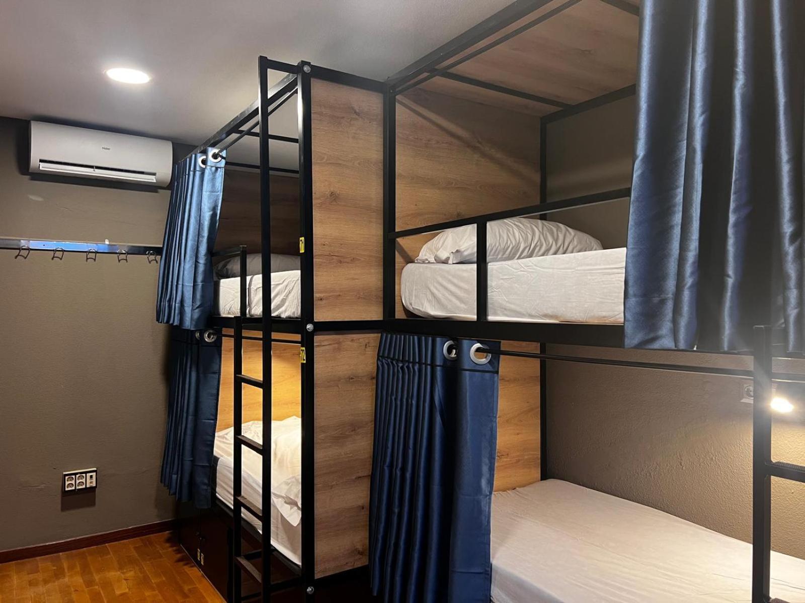 Bunk Bed in Female Dormitory Room   photo 3