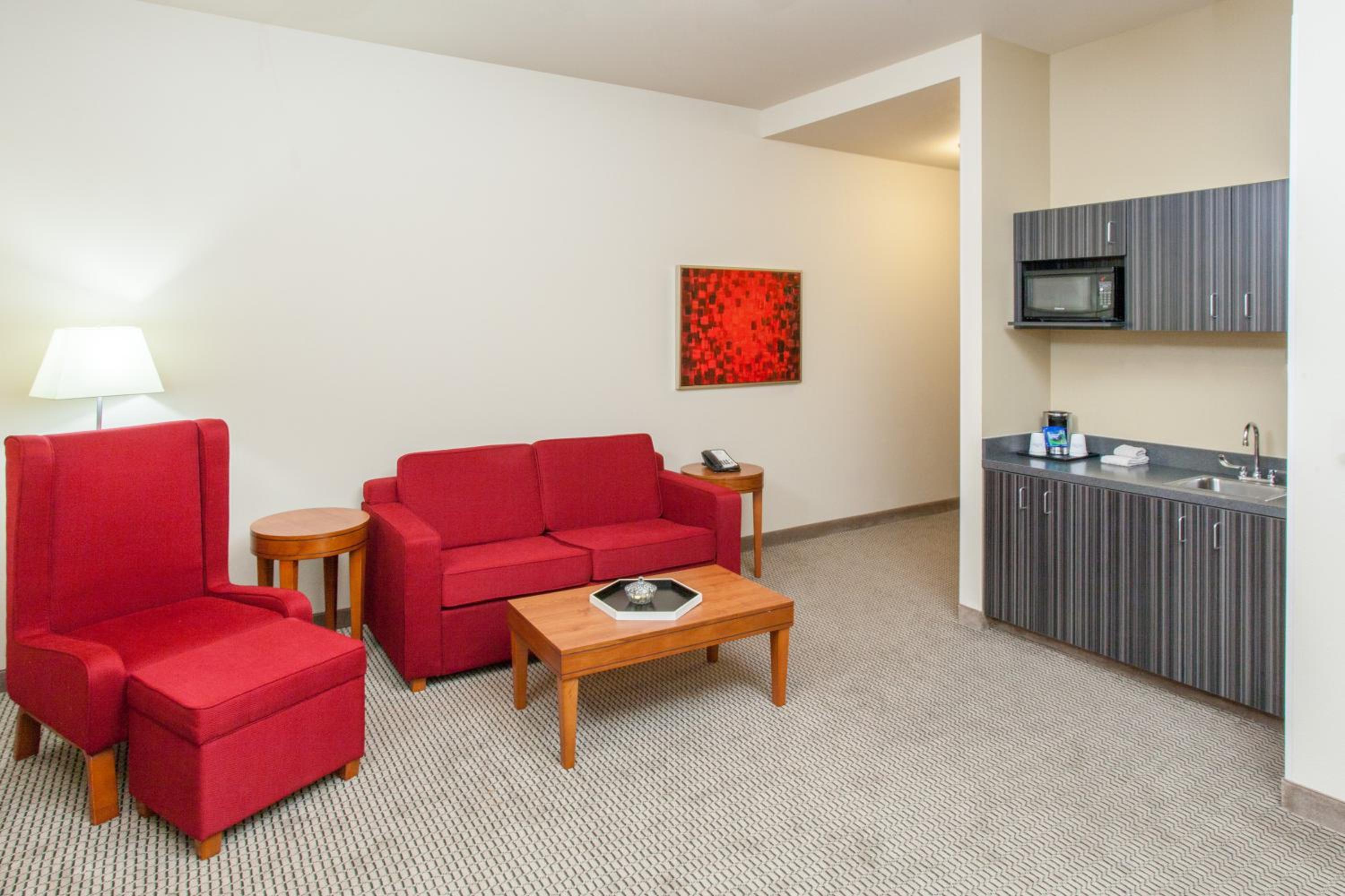 Suite - Disability Access/Non-Smoking photo 1