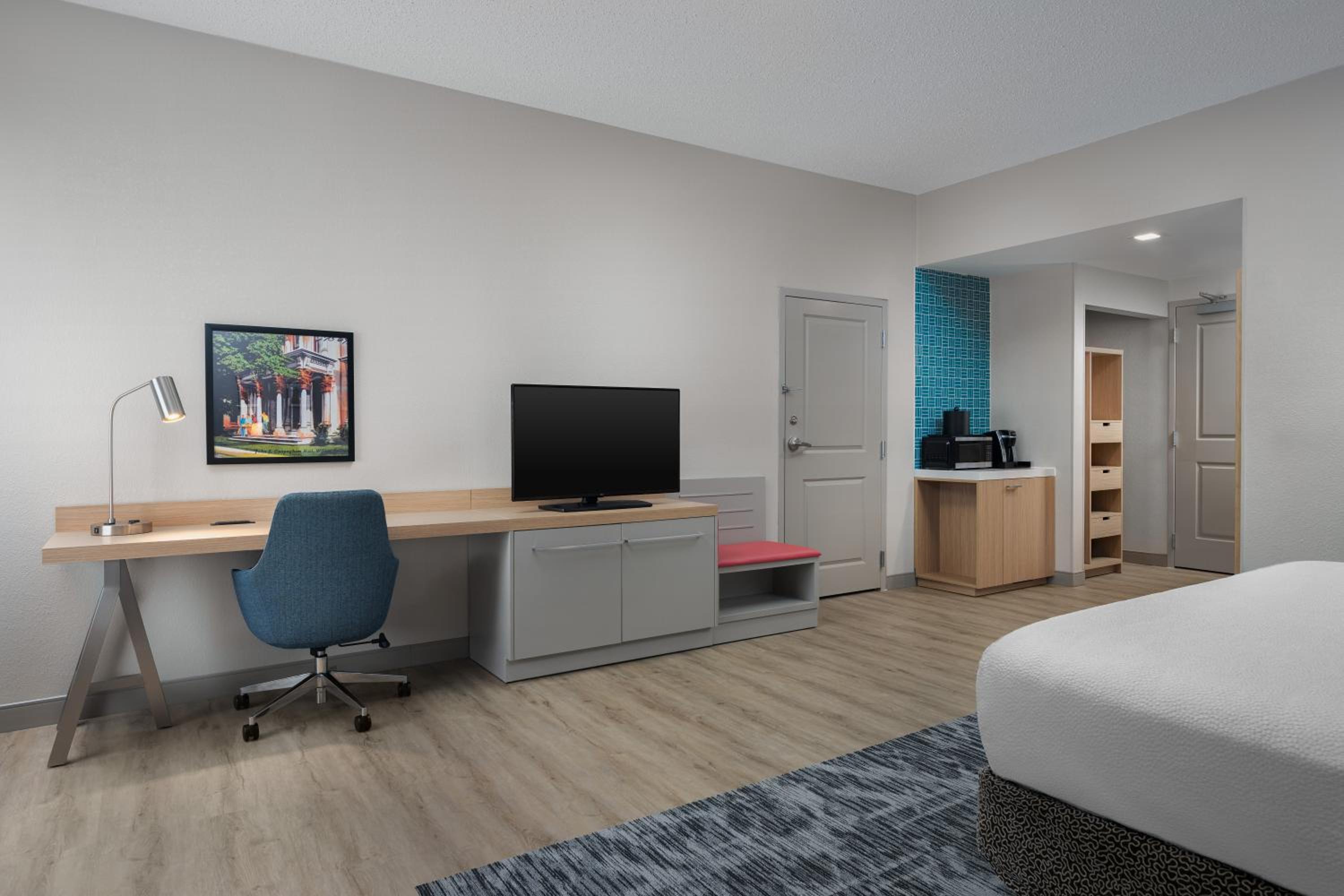 King Room - Hearing Access - Photo 5