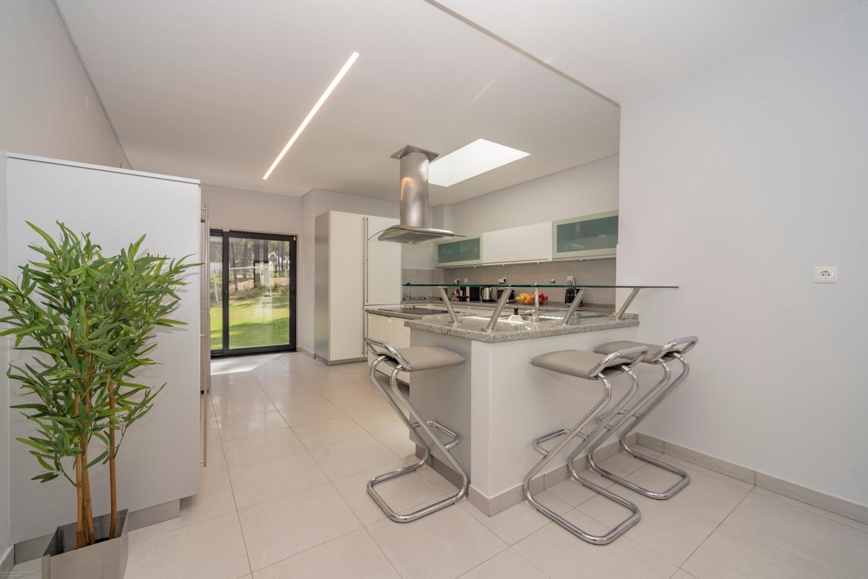 Villa photo 2