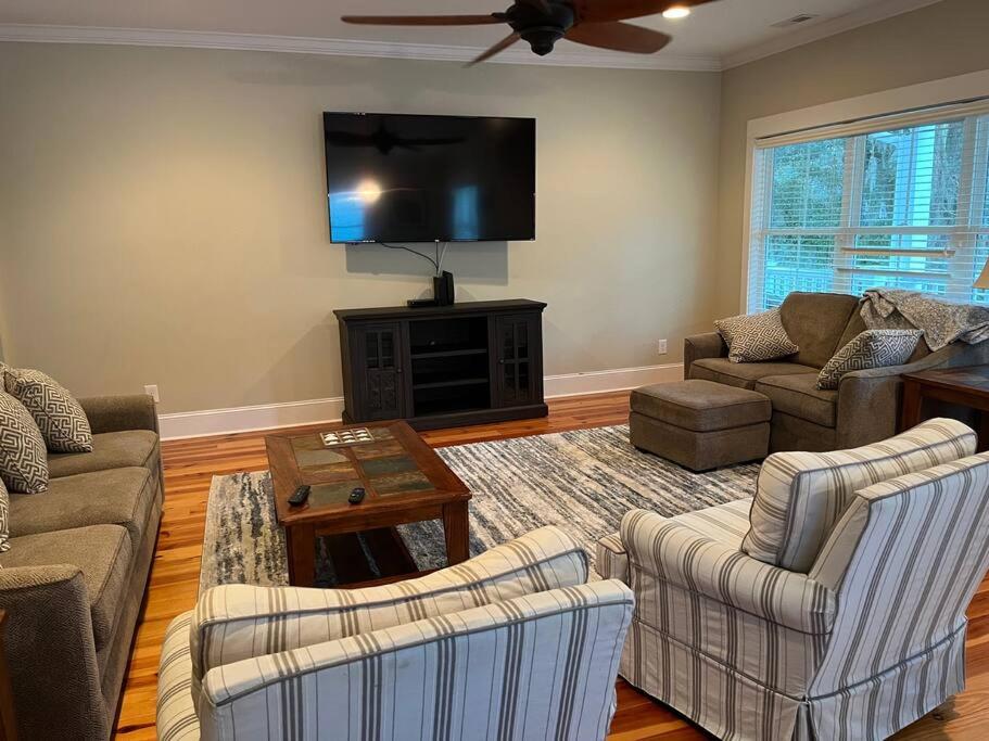 Four-Bedroom House photo 1