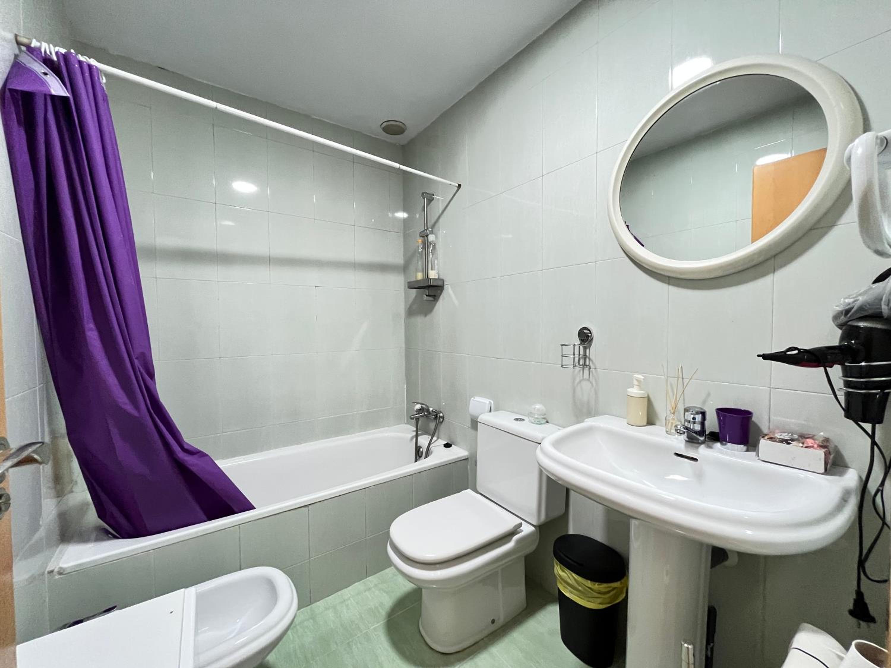 Two-Bedroom Apartment with City View photo 2