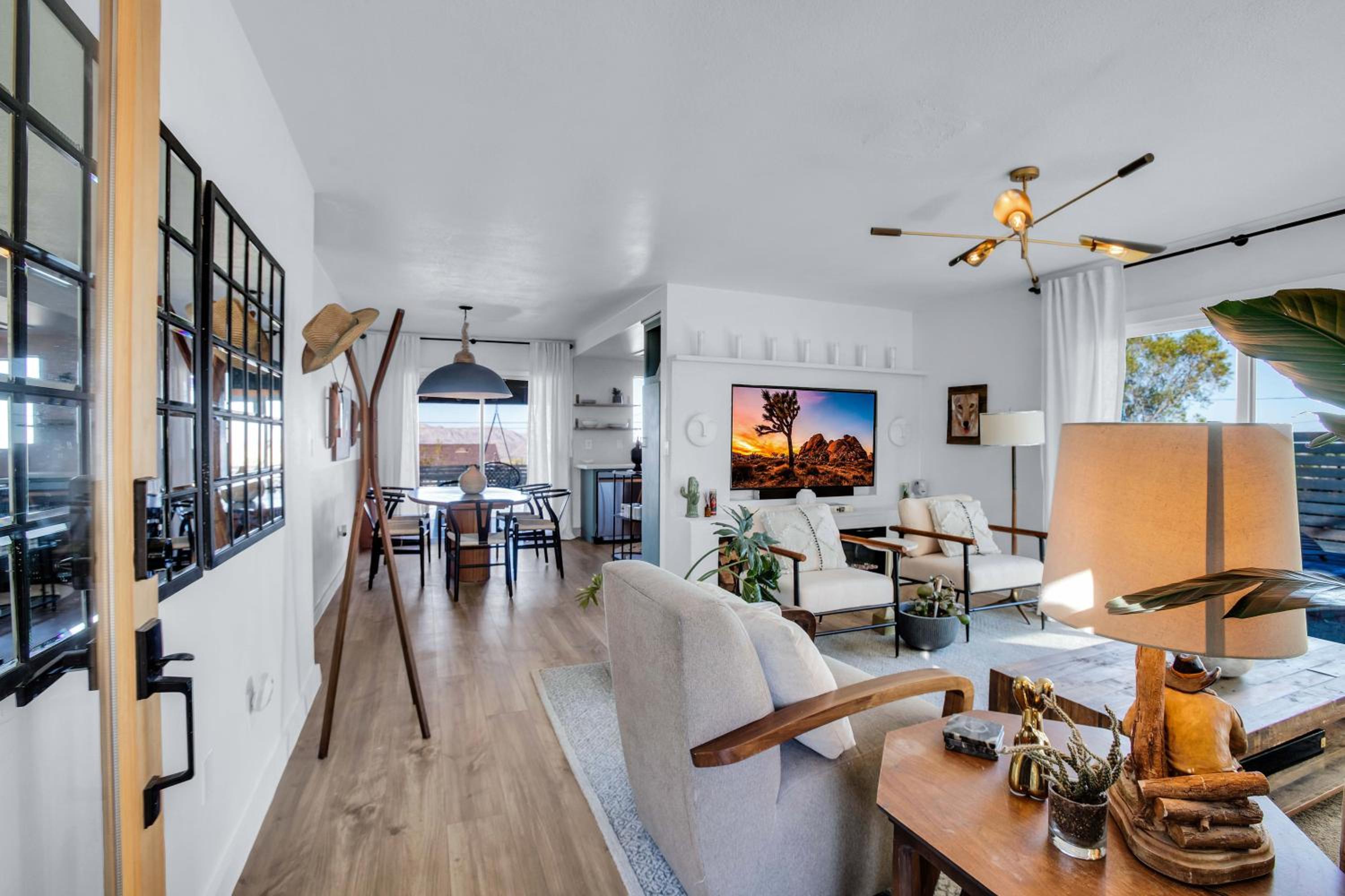 Three-Bedroom House photo 1