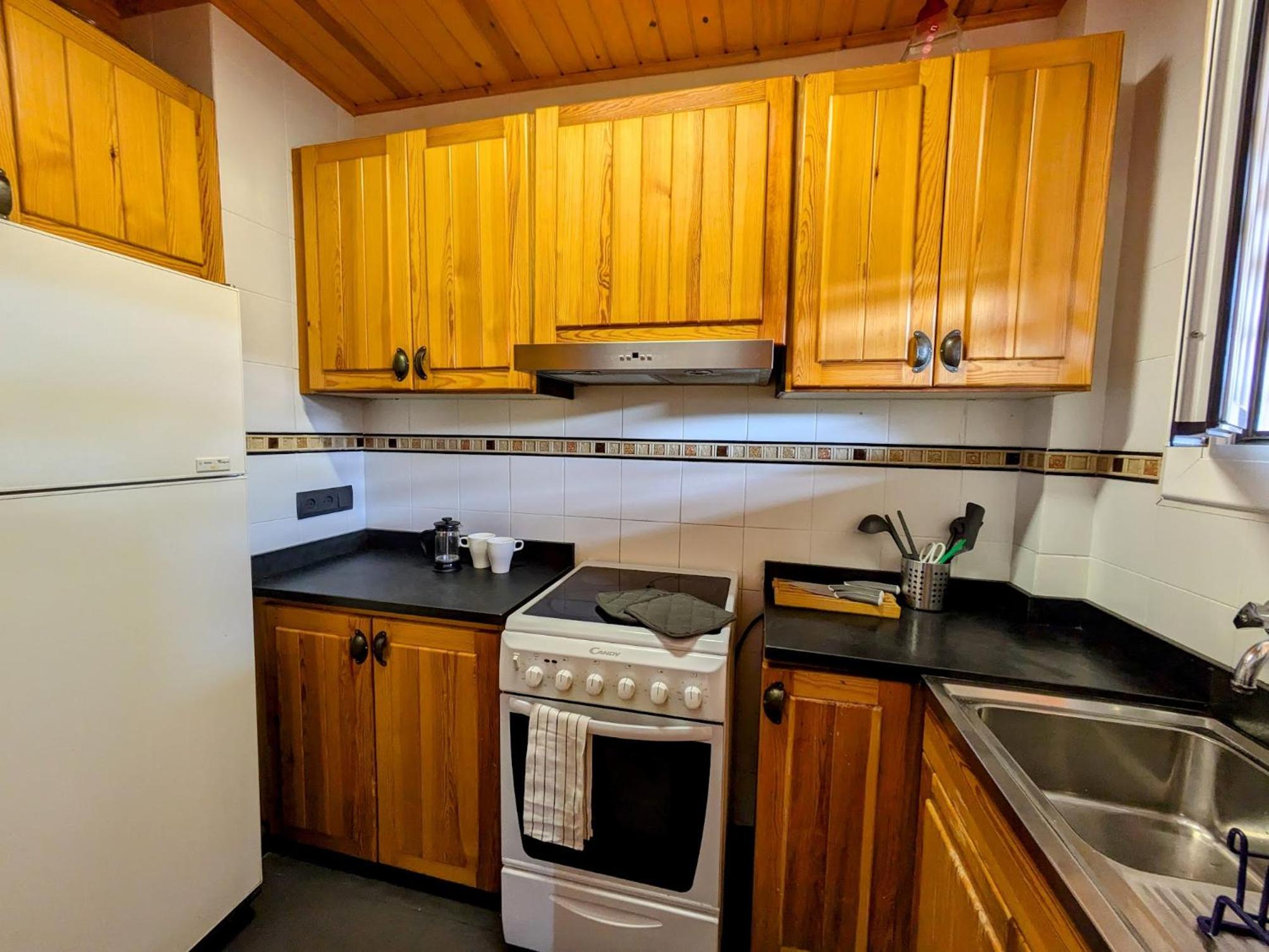 Apartment photo 2