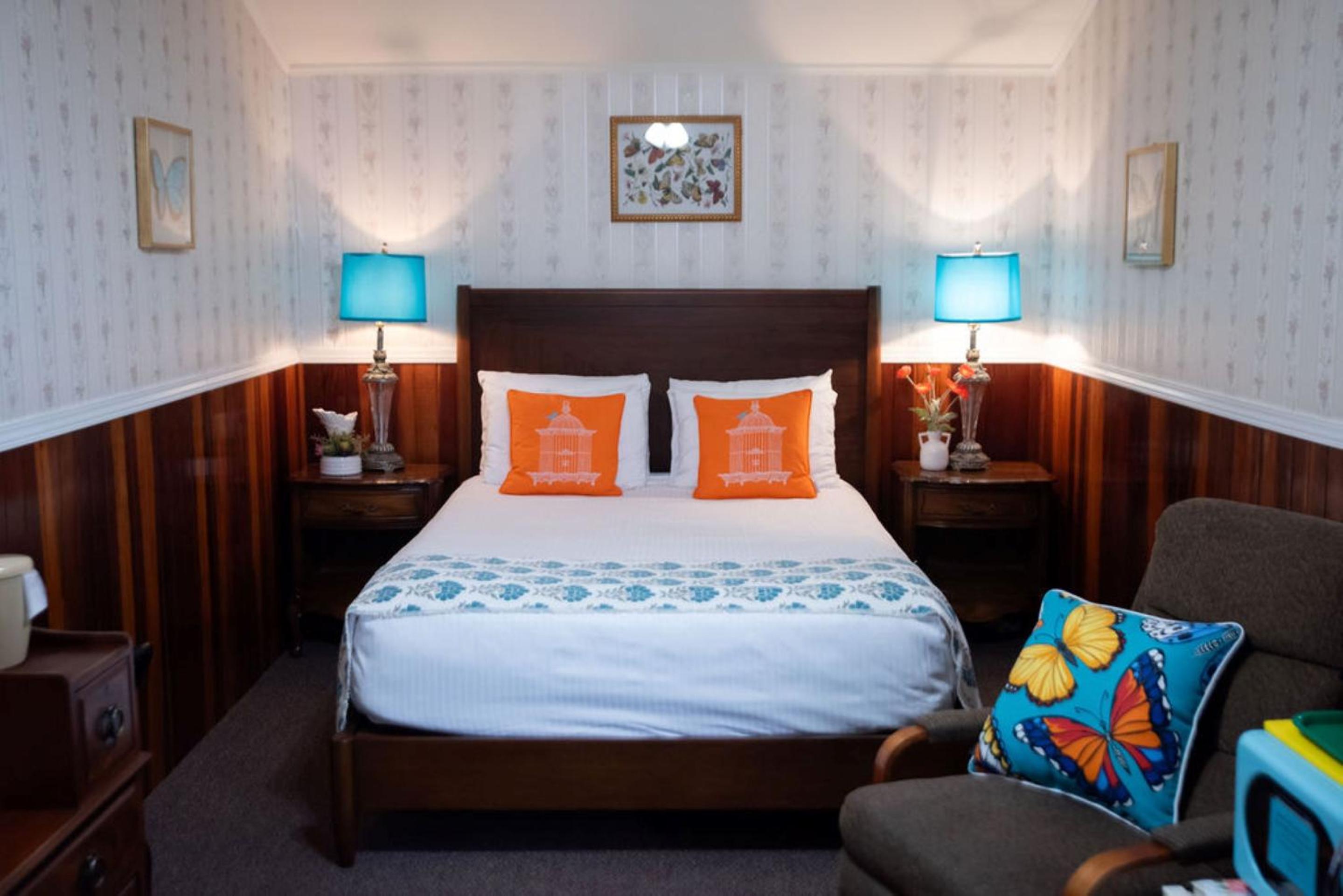 Standard Queen Room photo 3