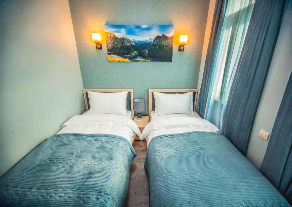 Twin Room - Photo 1