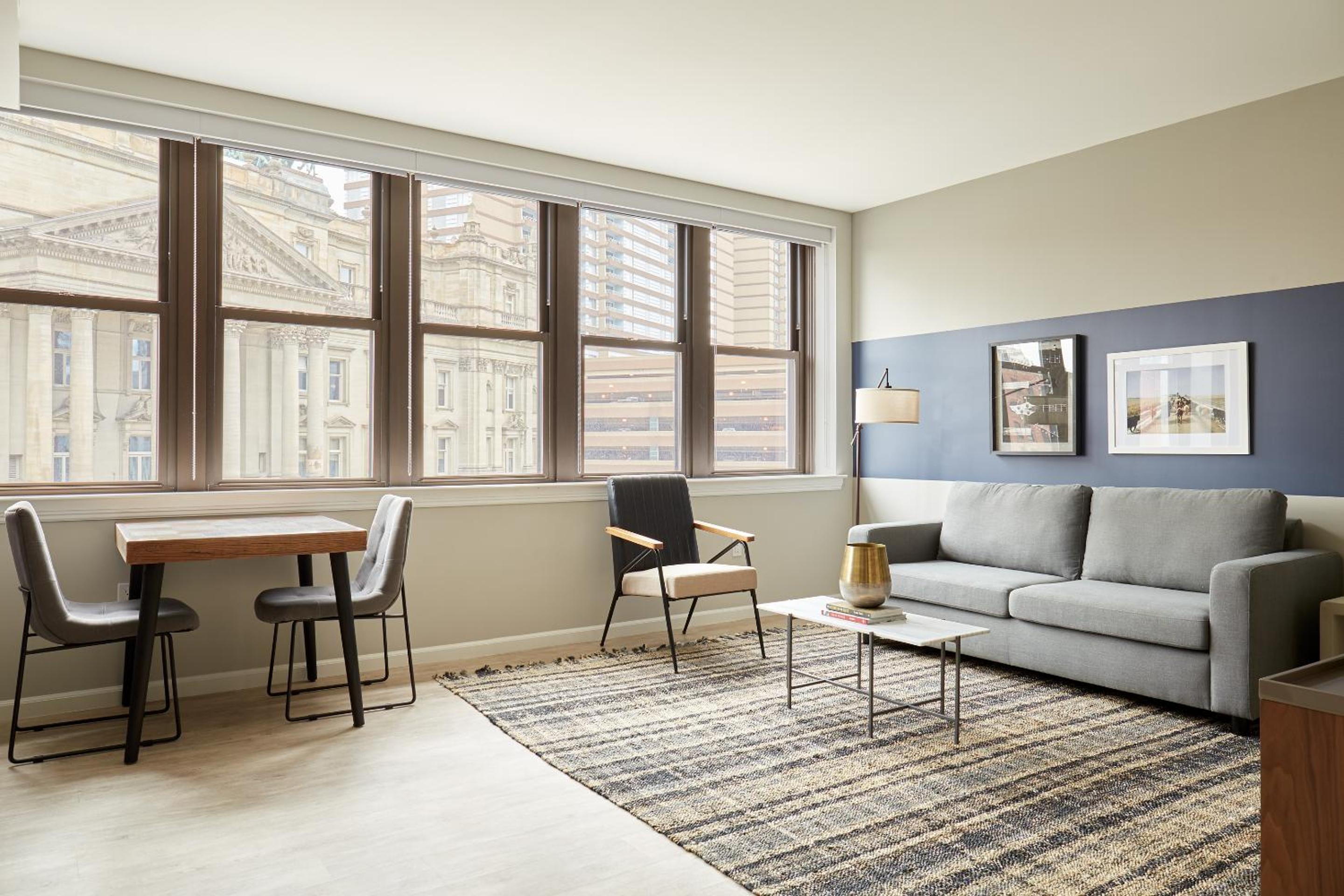 One-Bedroom Apartment - Self Check-in with Virtual Front Desk photo 1