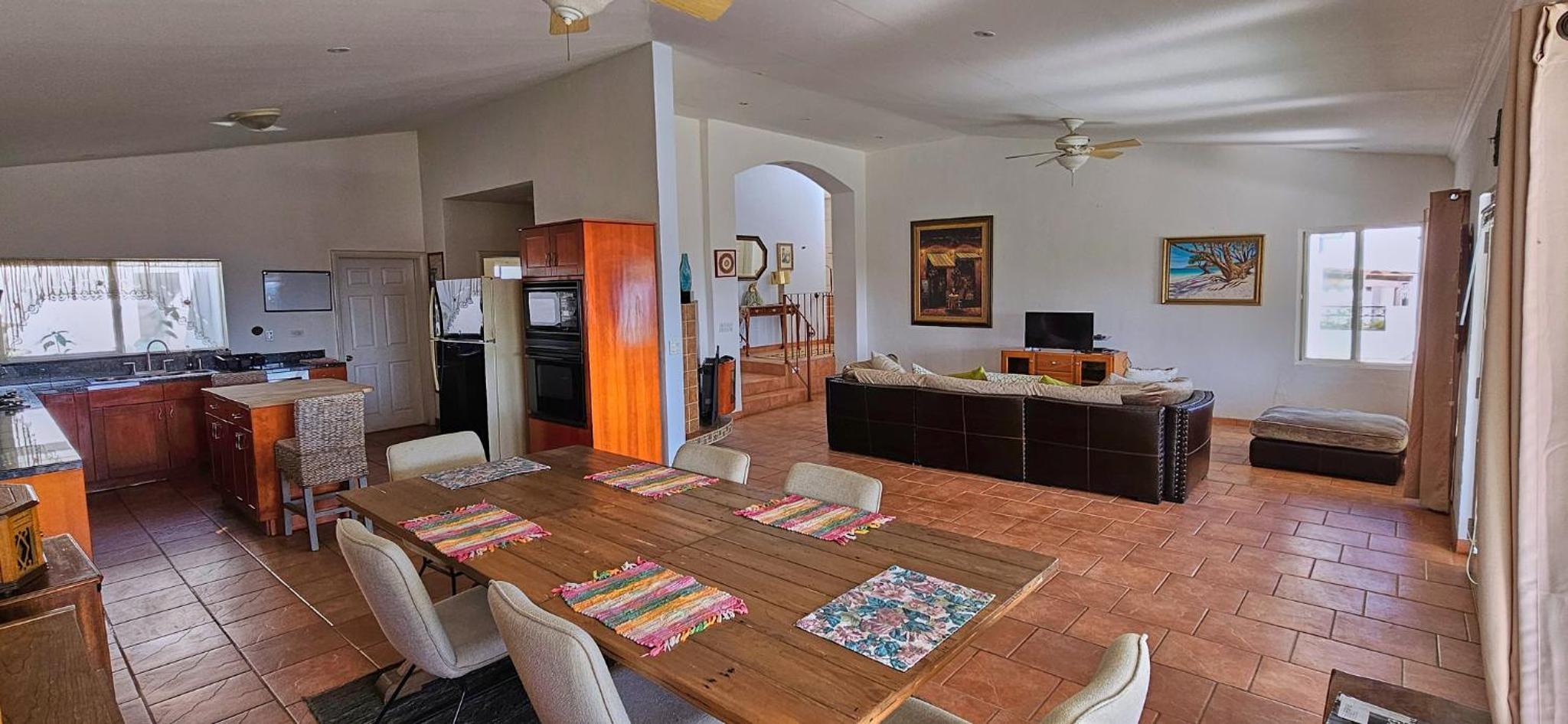 Three-Bedroom House photo 3