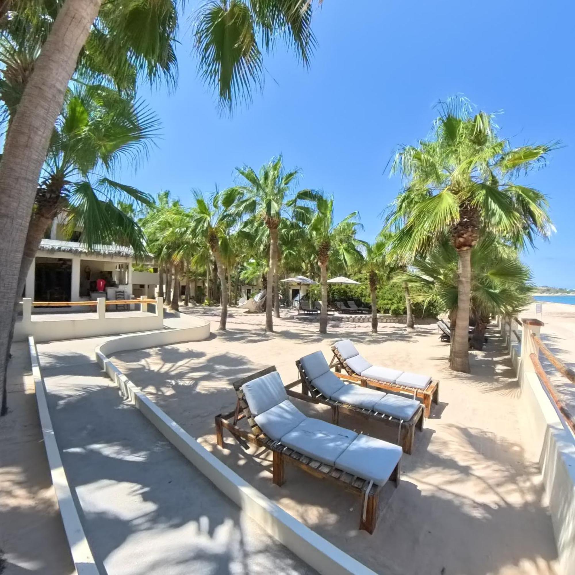 Double Room with Balcony and Sea View photo 2