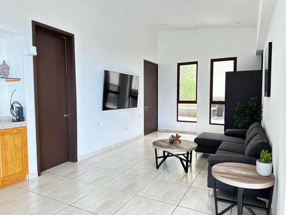 Three-Bedroom House photo 2