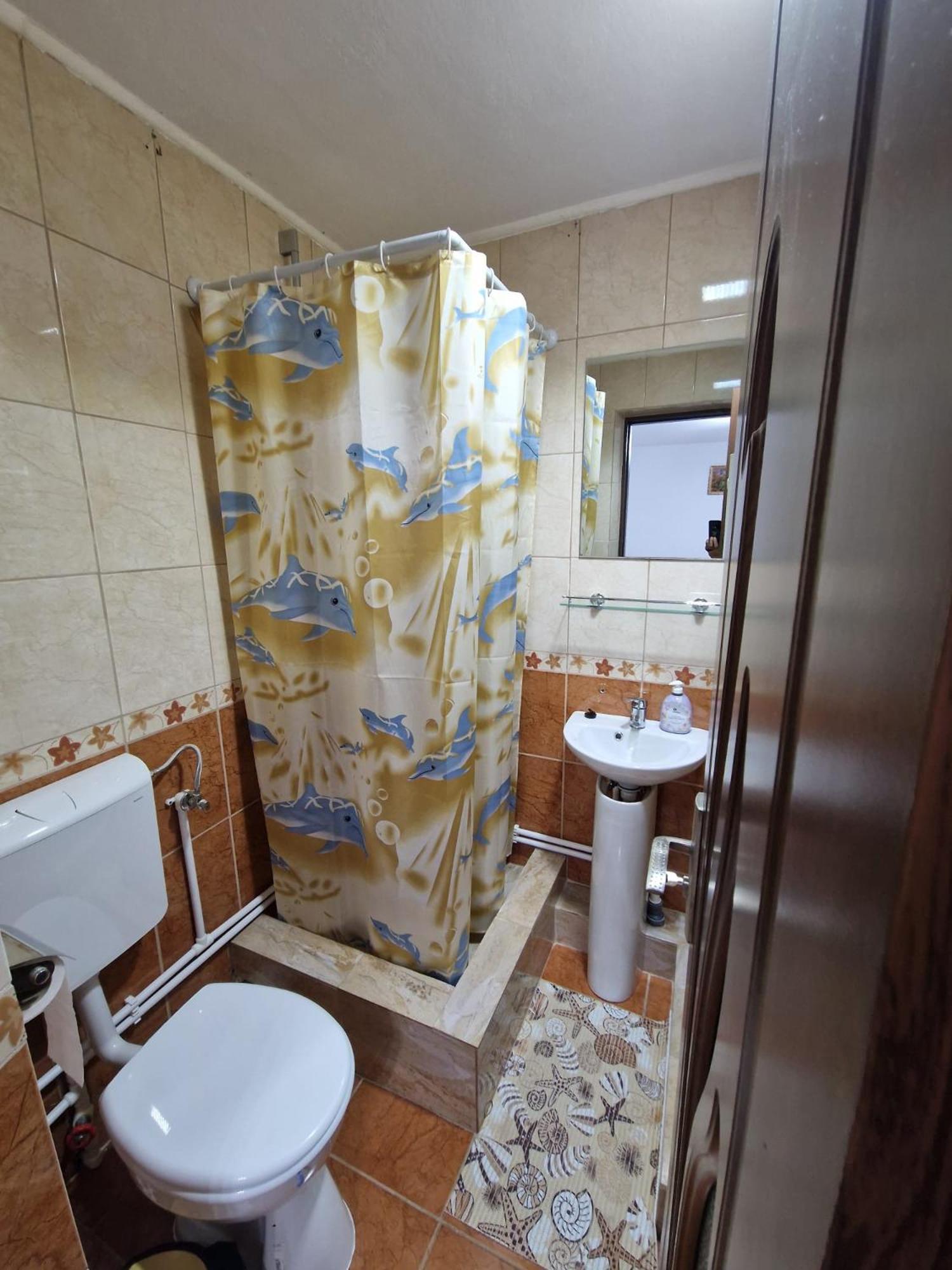 Double or Twin Room with Bathroom - Photo 8