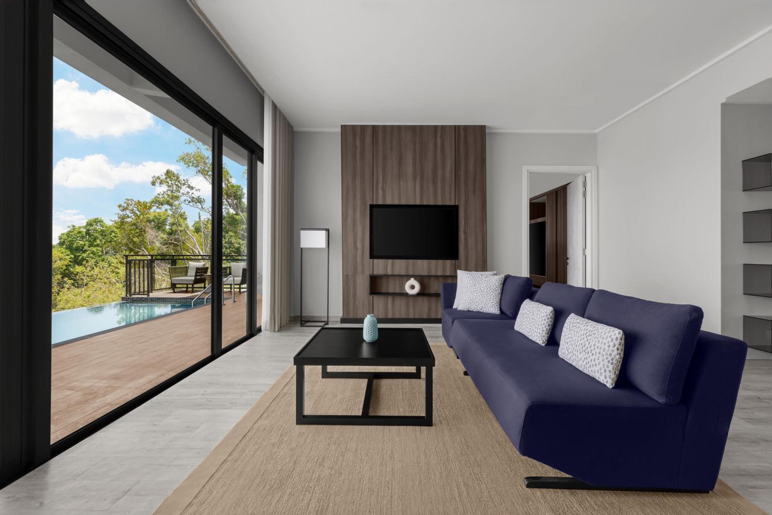 Two-Bedroom Villa with Two King Beds and Pool - Royal Villa Collection - Photo 7