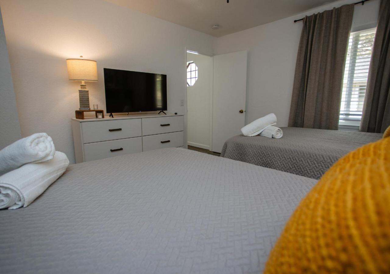 Two-Bedroom House photo 1