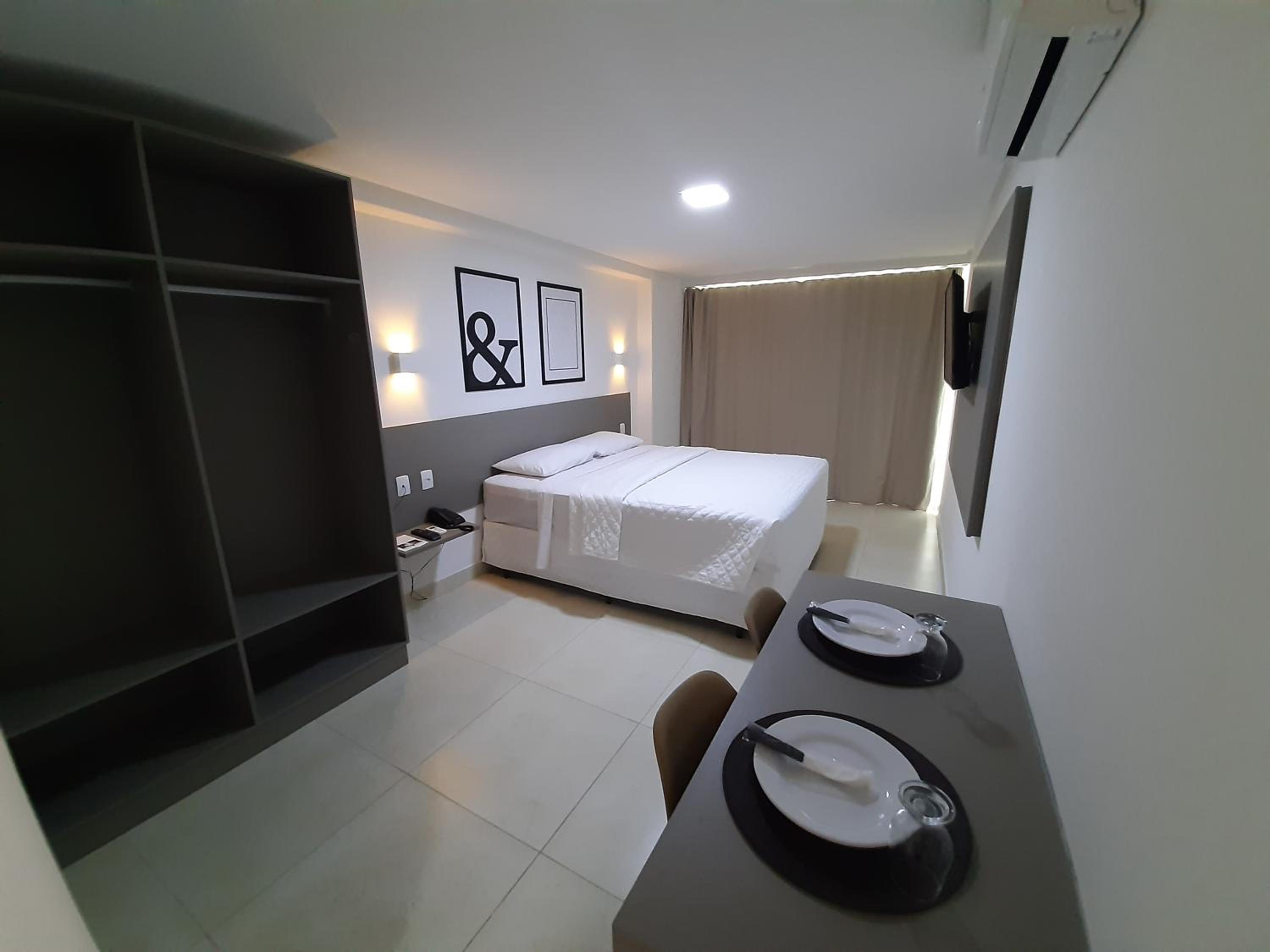 Double Room with Balcony - Photo 6