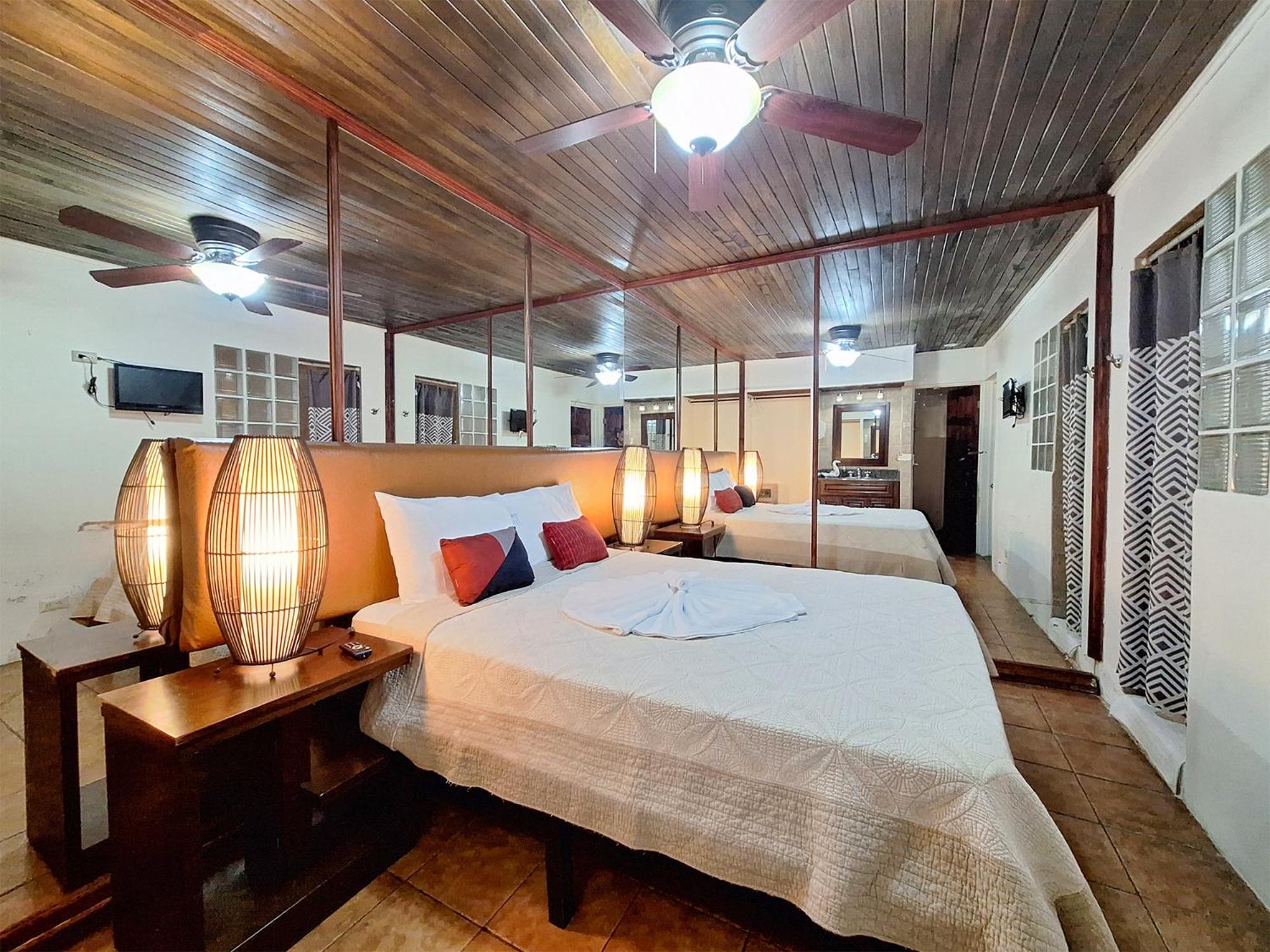 Standard Room photo 2