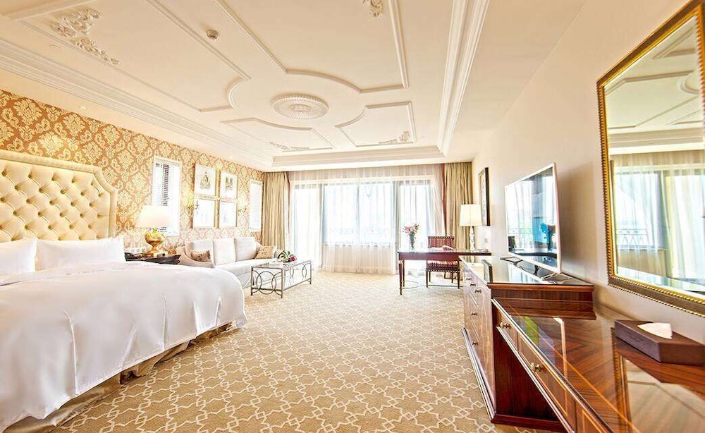 Superior Room, 1 King Bed, Non Smoking