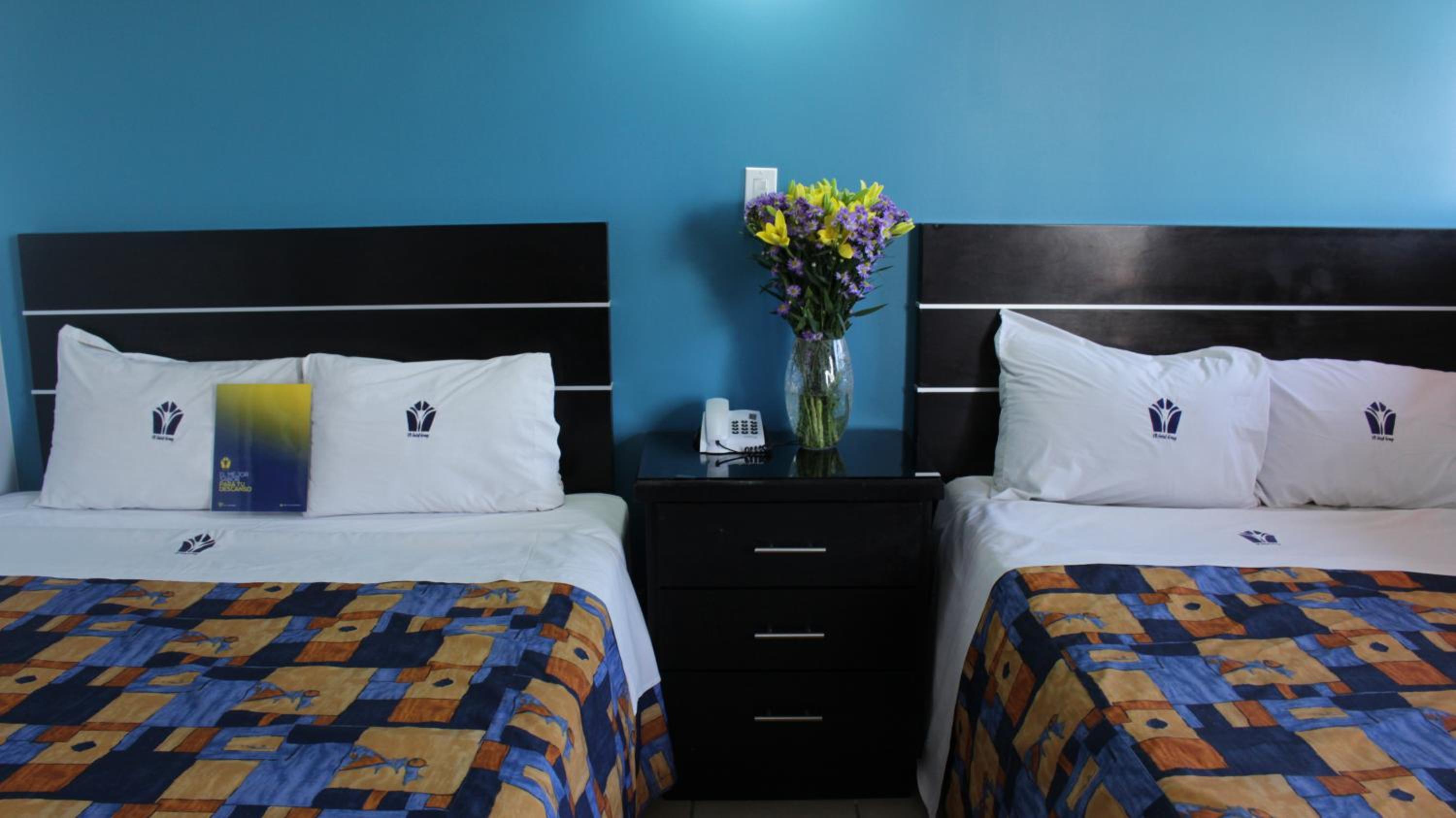 Double Room with Two Double Beds photo 3