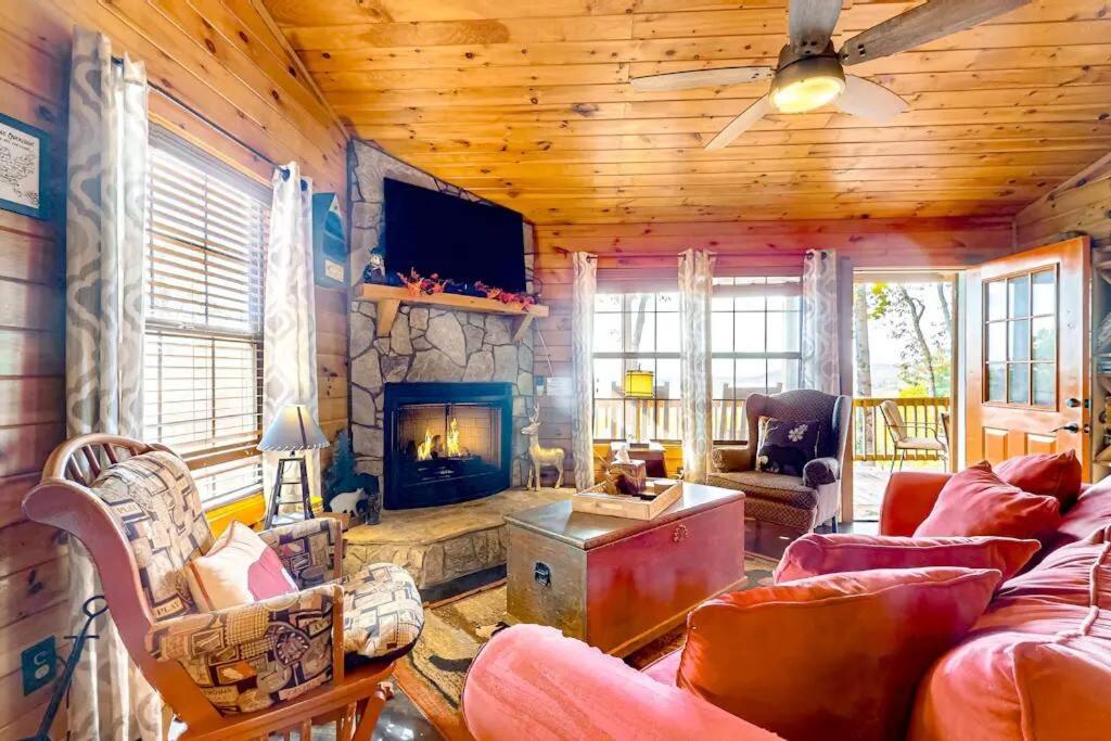 Two-Bedroom House photo 1