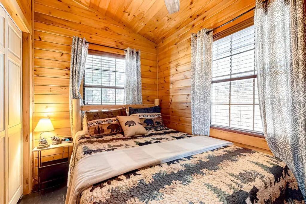 Two-Bedroom House photo 2