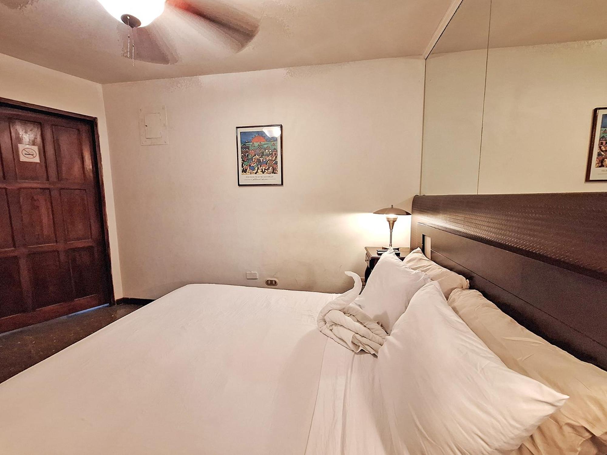 Budget Double Room photo 3