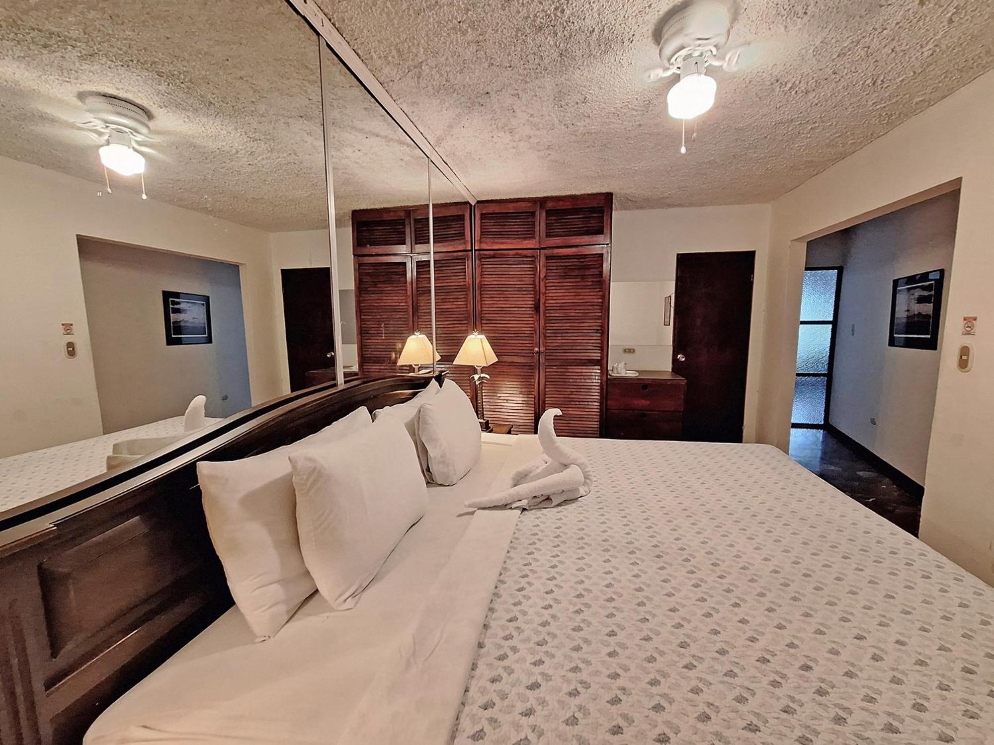 Superior King Room photo 2