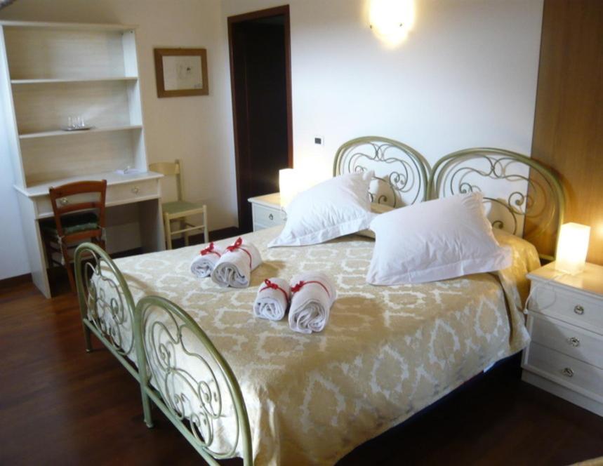 Double or Twin Room photo 2